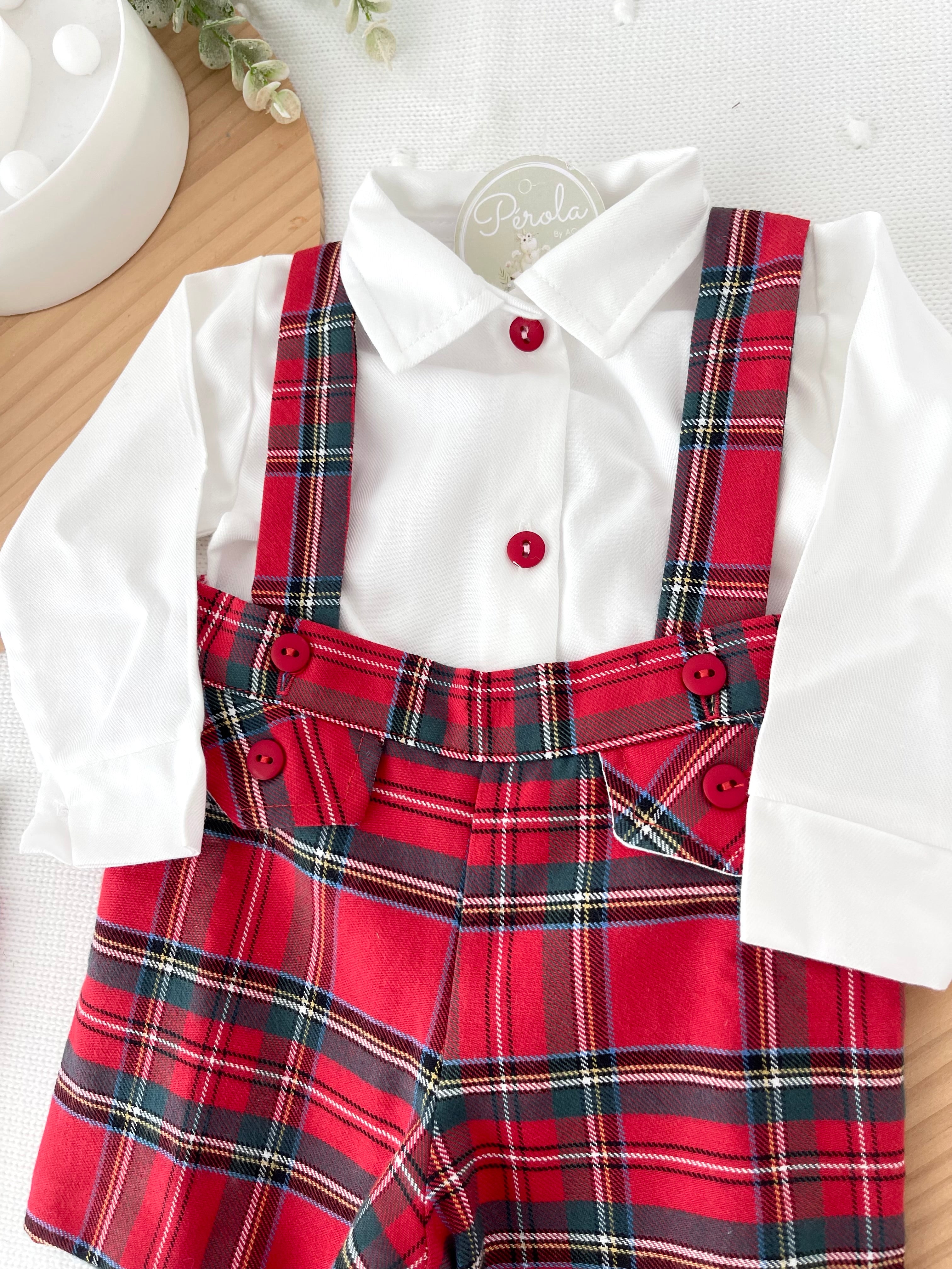 Conjunto Menino Tartan Vermelho e Azul - Calções com Alças e Camisa