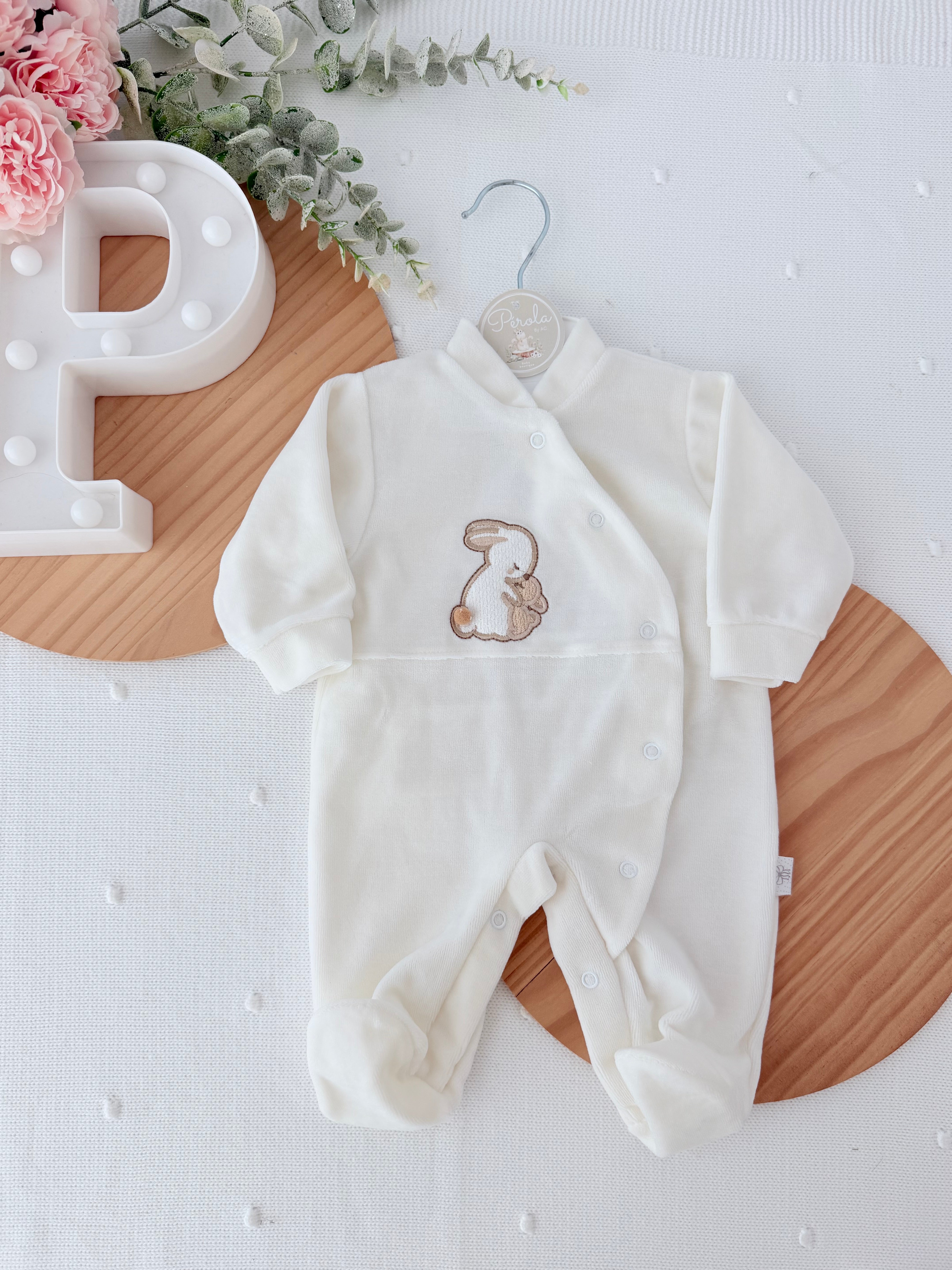 Babygrow tema coelhinho pérola