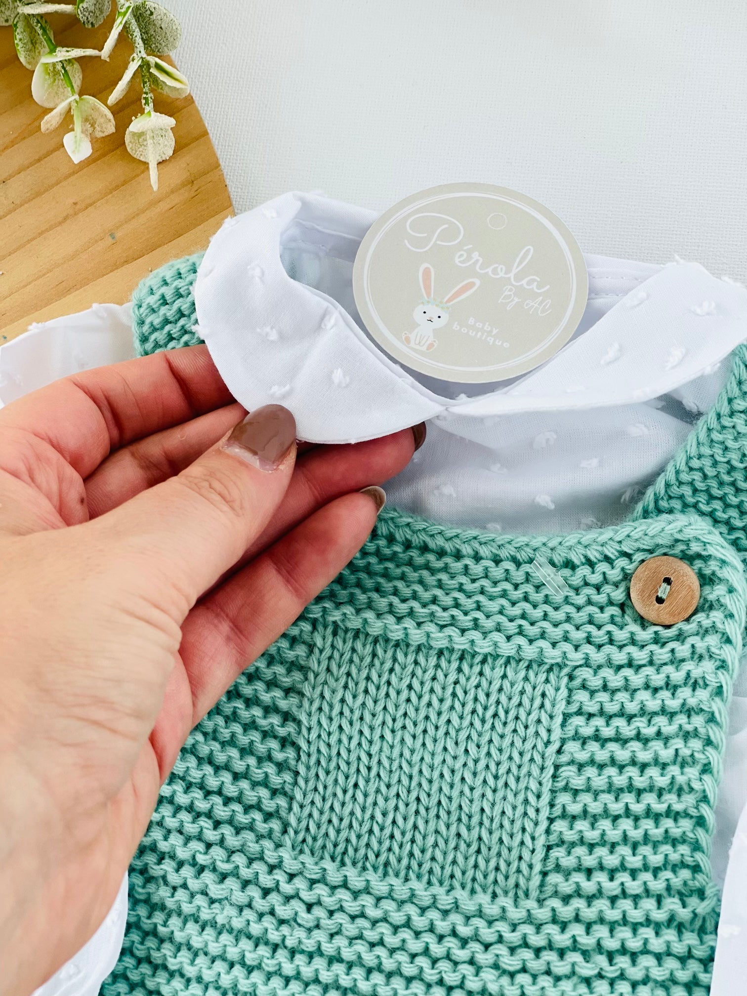 Conjunto neutro: Fofo, camisa e carapins