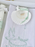 Conjunto para Batizado: vela, toalha e concha Batizado Pomba