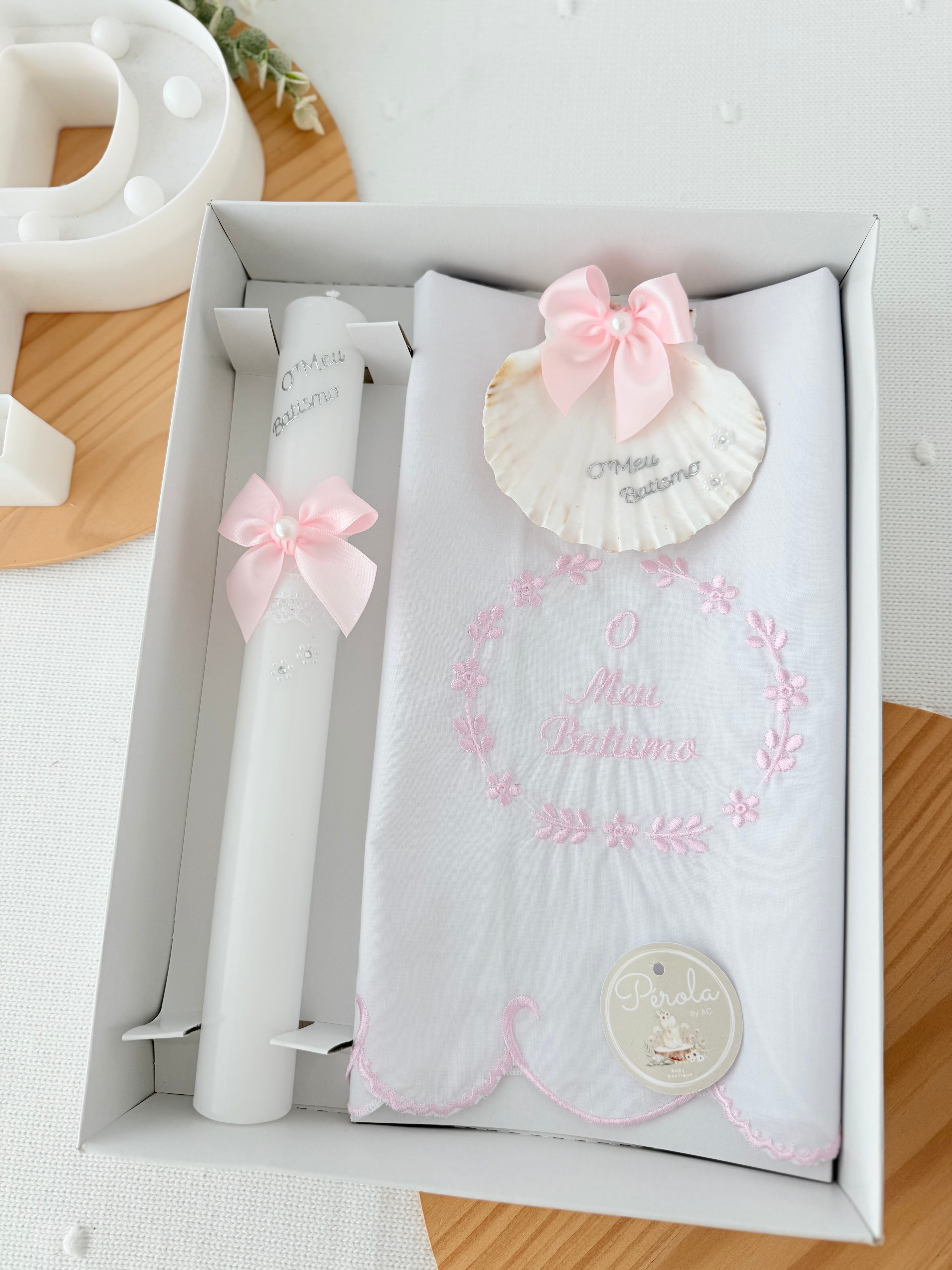 Conjunto para Batizado: vela, toalha e concha Batizado - Ramos