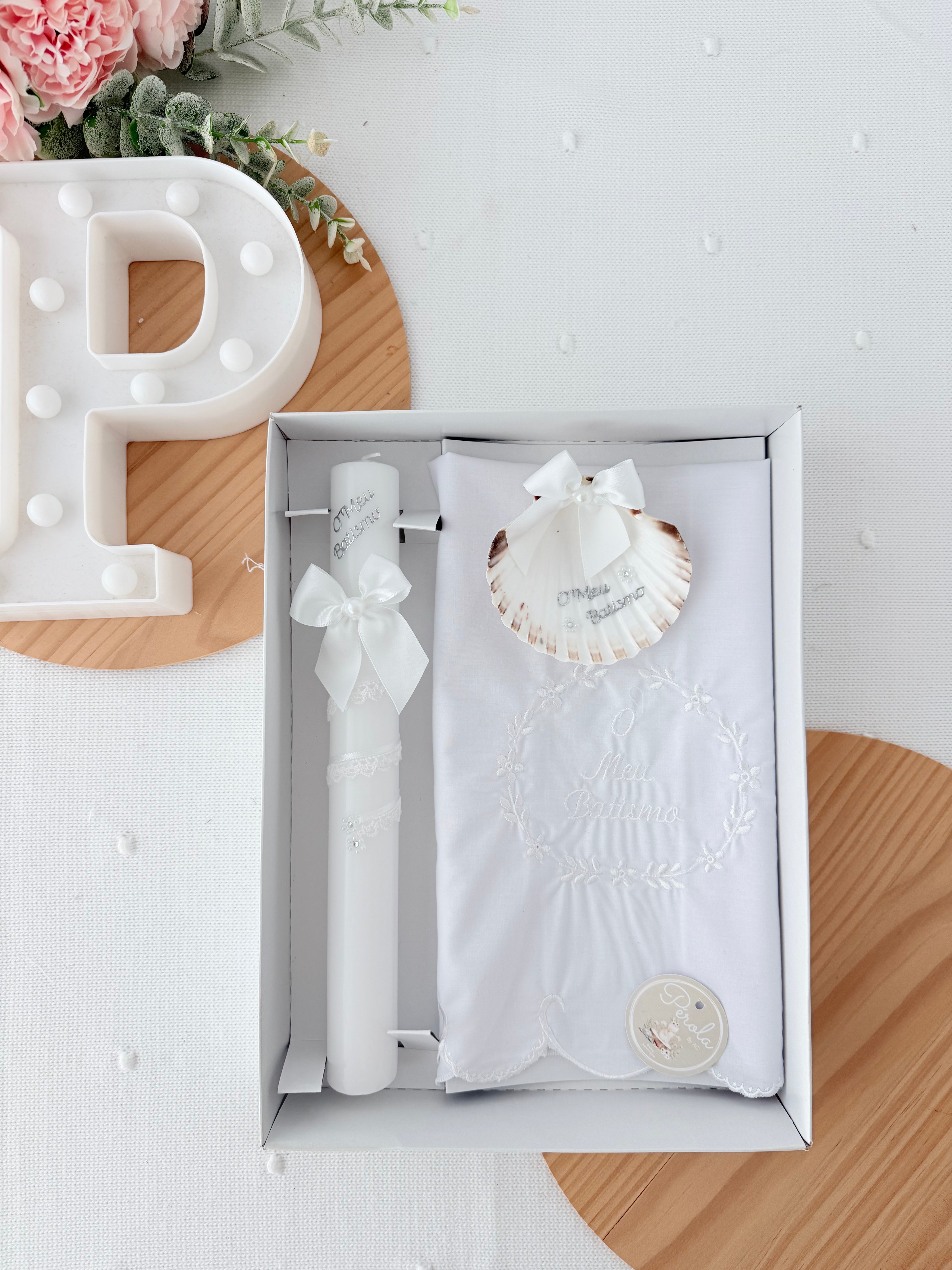 Conjunto para Batizado: vela, toalha e concha Batizado - Ramos