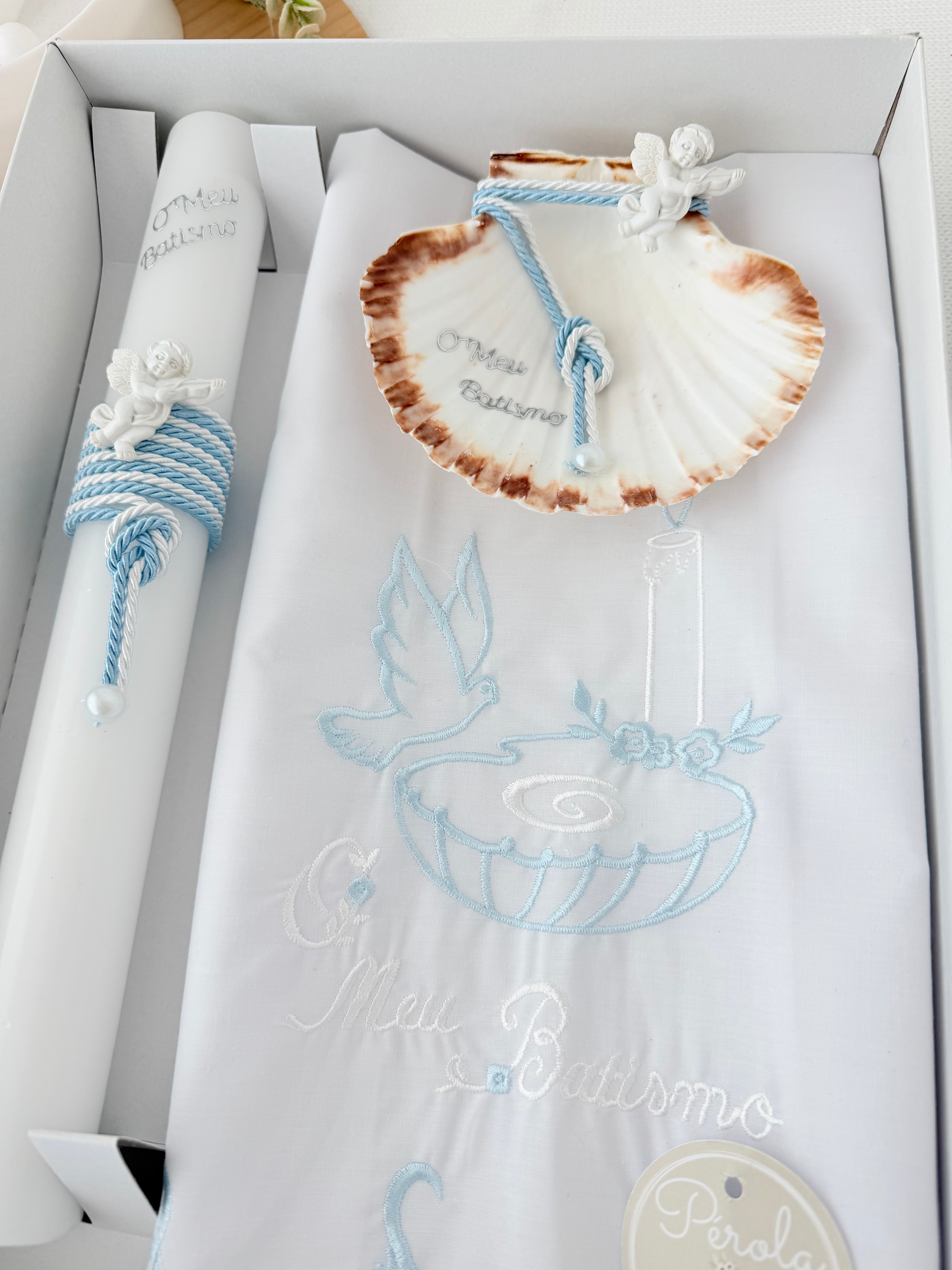 Conjunto para Batizado: vela, toalha e concha Batizado Pomba