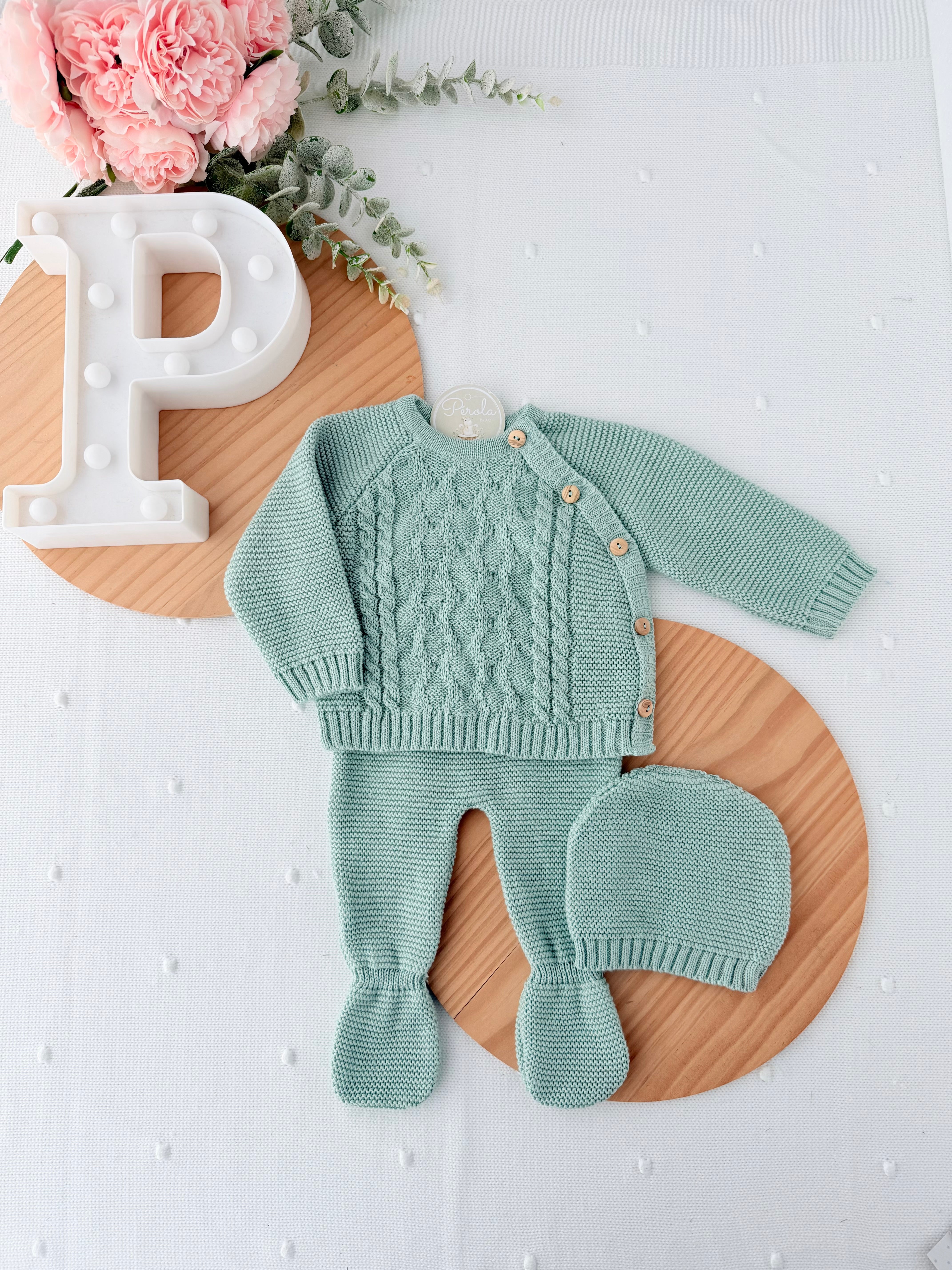 Conjunto malha 100% algodão: camisola, calças e gorro