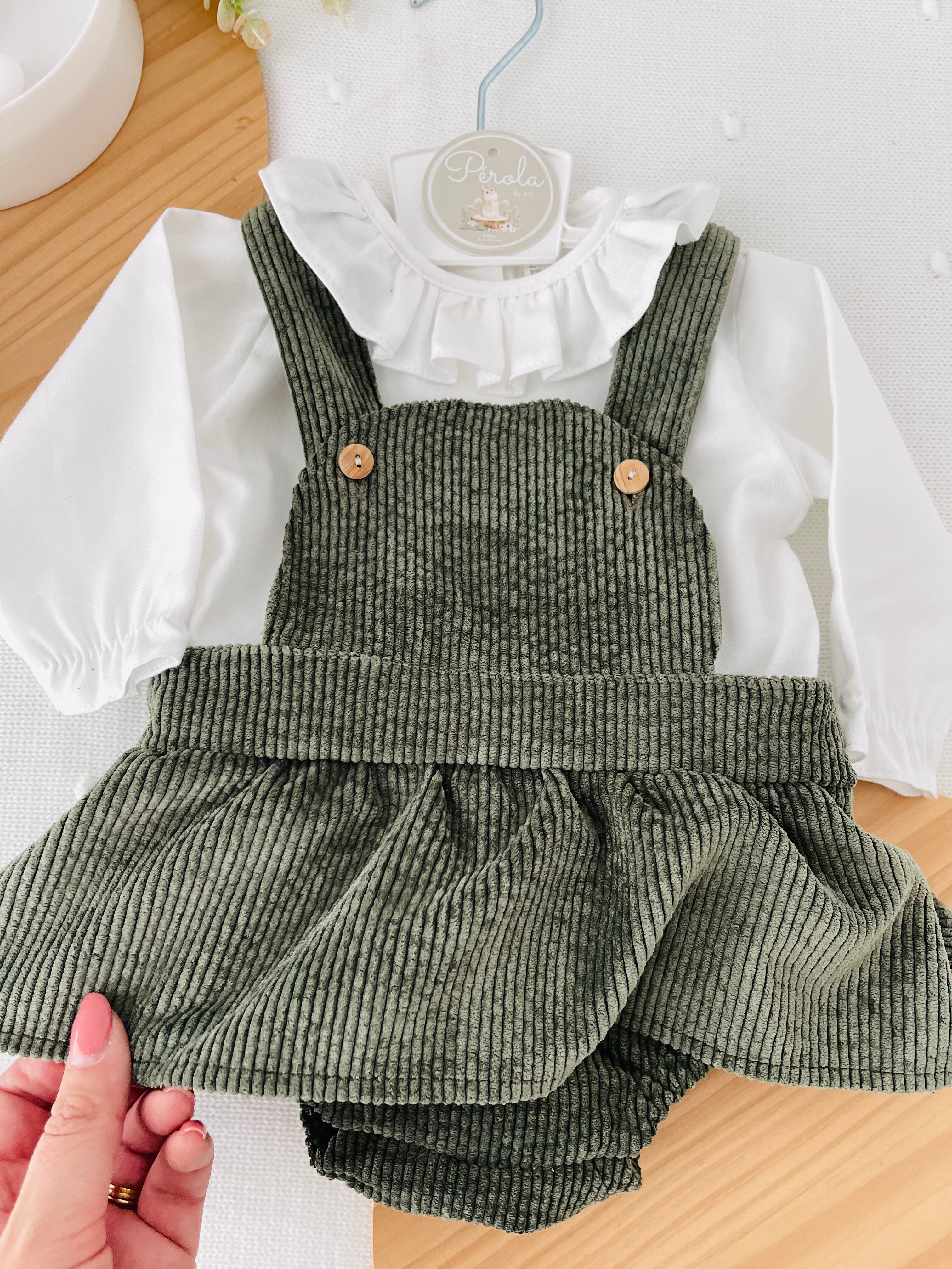 Conjunto verde: fofo e blusa