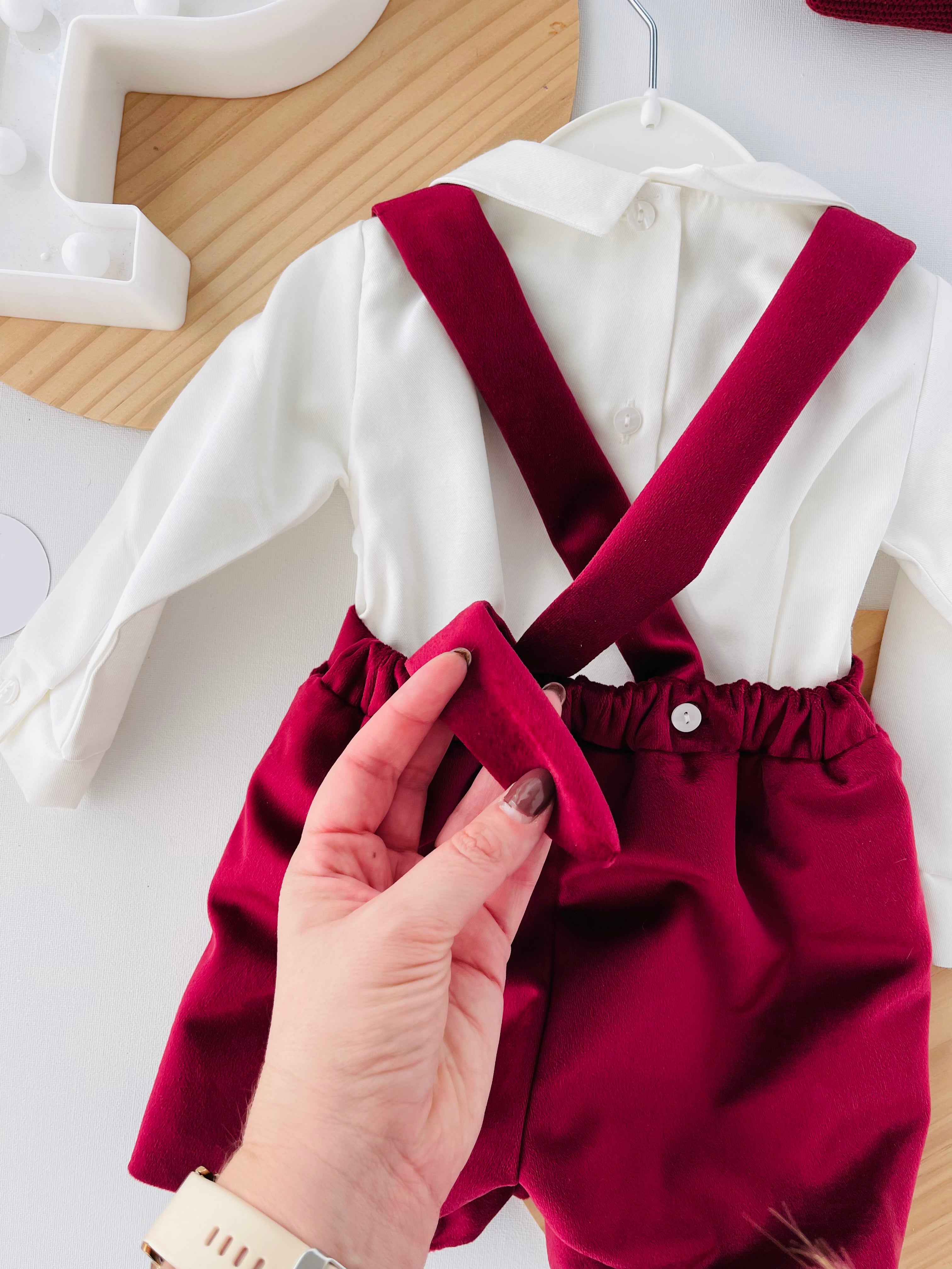 Conjunto premium em veludo: Calções com alças e camisa