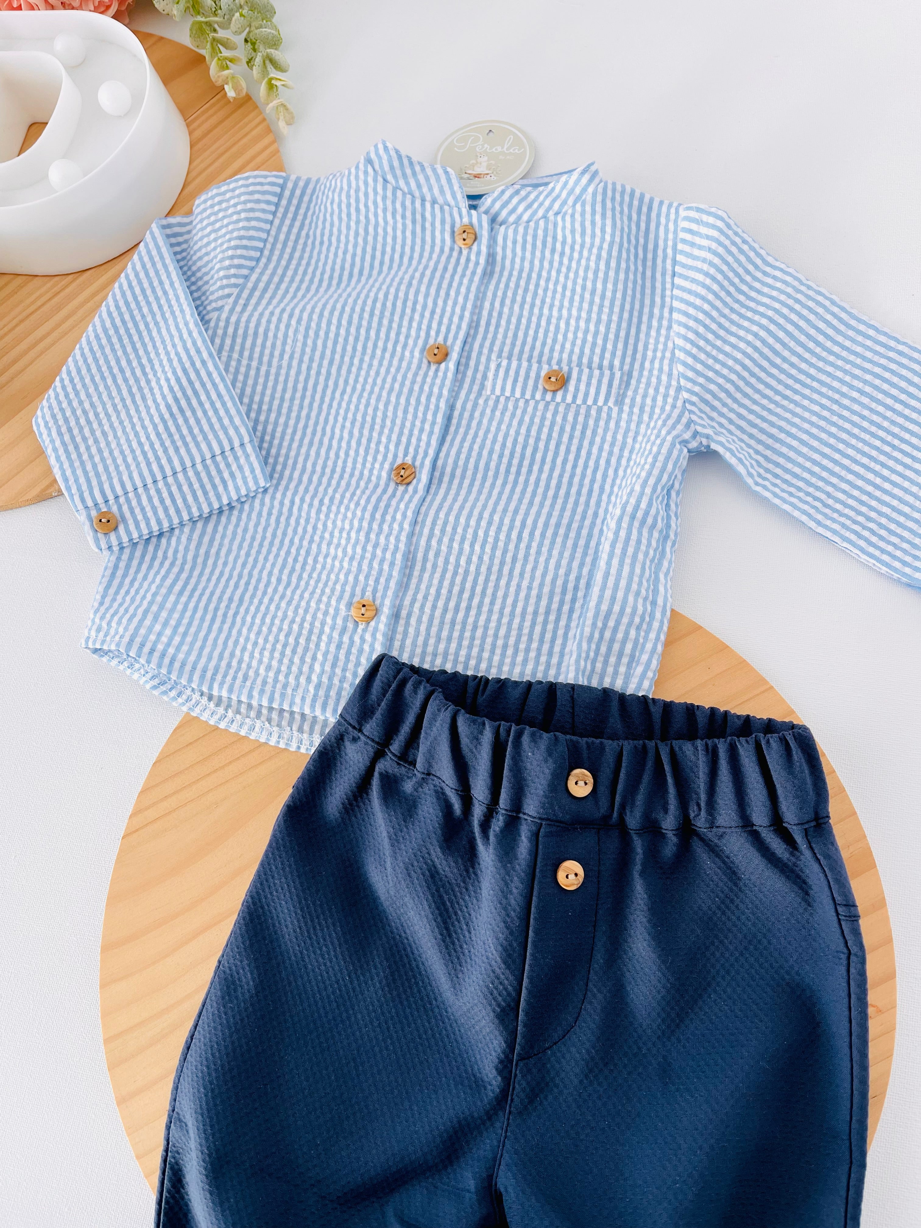 Conjunto menino risquinhas: camisa e calças