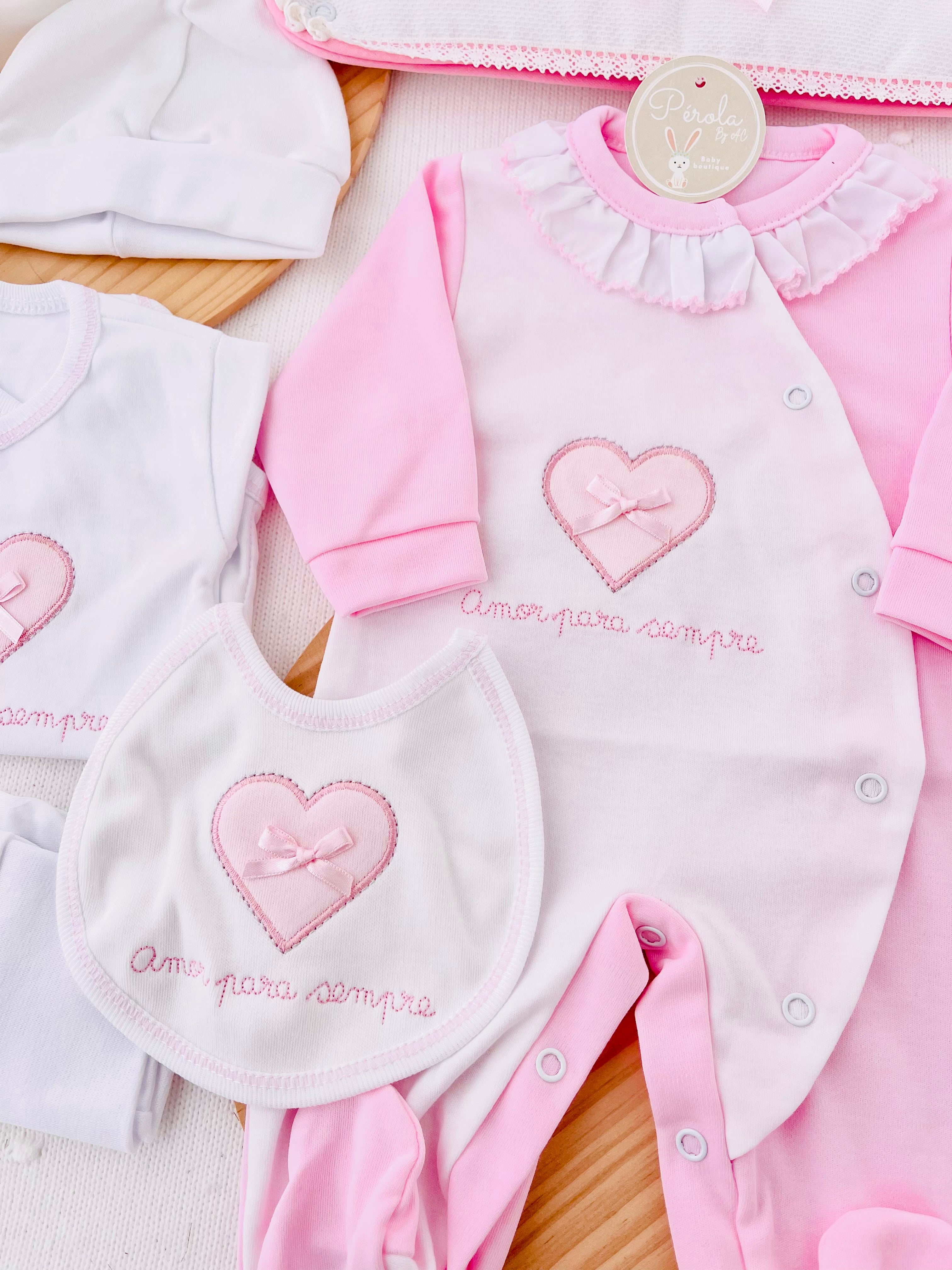 Conjunto primeira roupinha tema Amor para sempre  - 6 peças