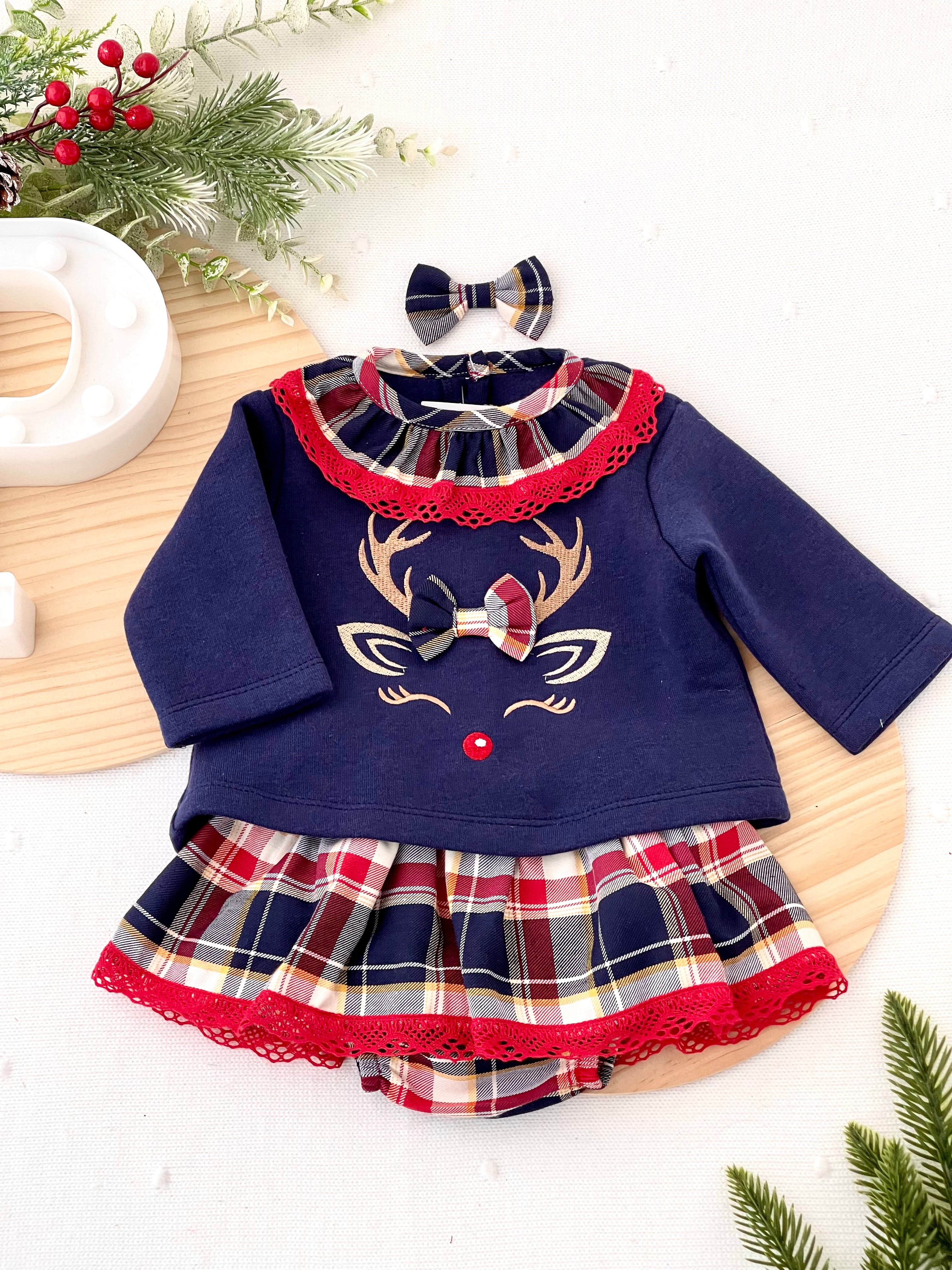 Conjunto Renas: gancho, camisola e saia/tapa fraldas