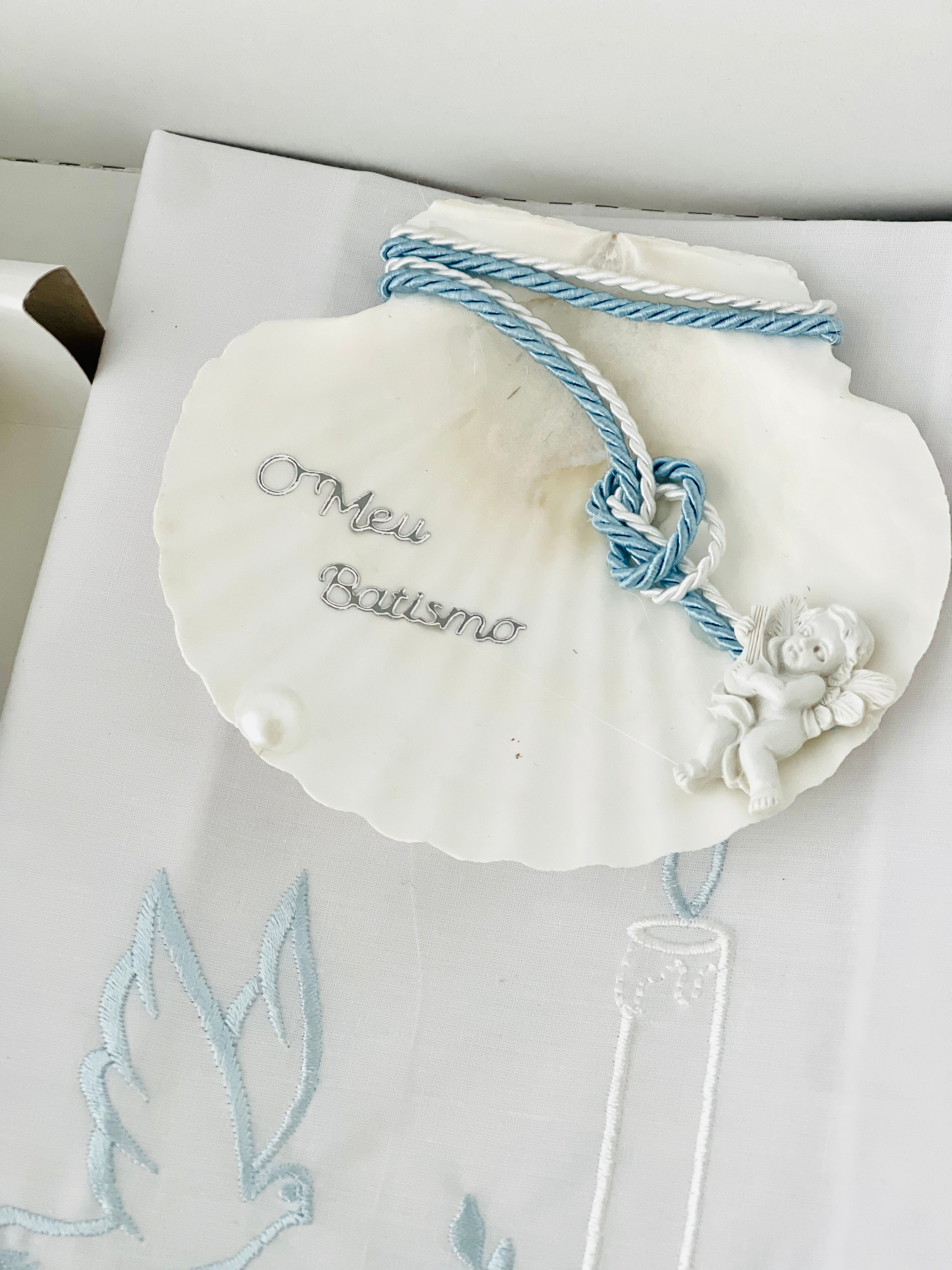 Conjunto para Batizado: vela, toalha e concha Batizado Pomba
