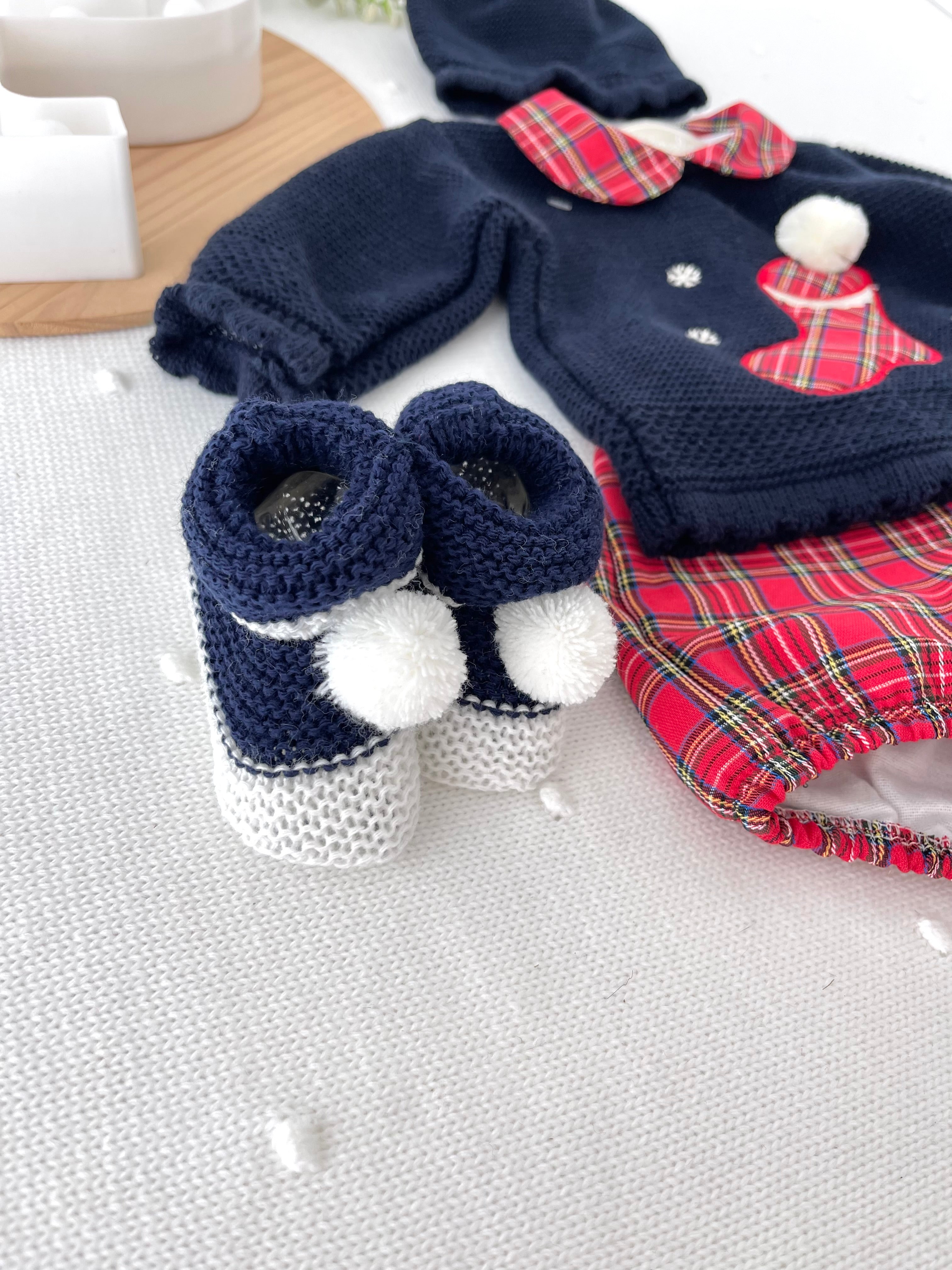 Conjunto Natal: camisola, calções e gorro pompom