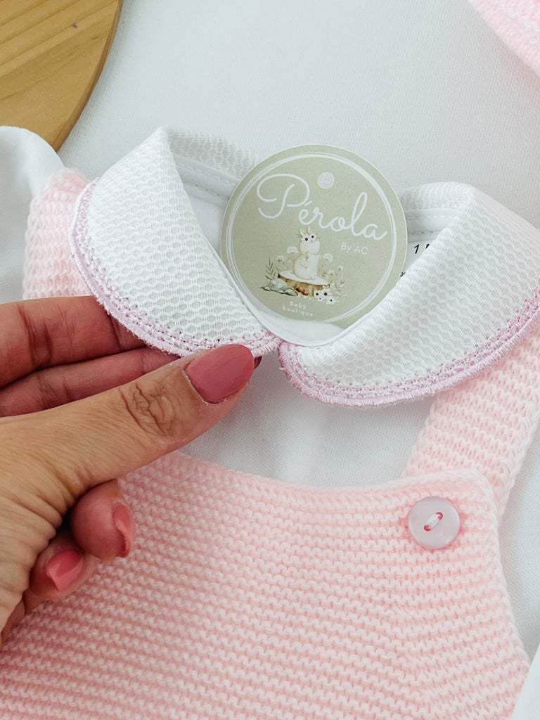Pack saída de maternidade rosa 4 peças: manta, jardineiras, camisola e gorro