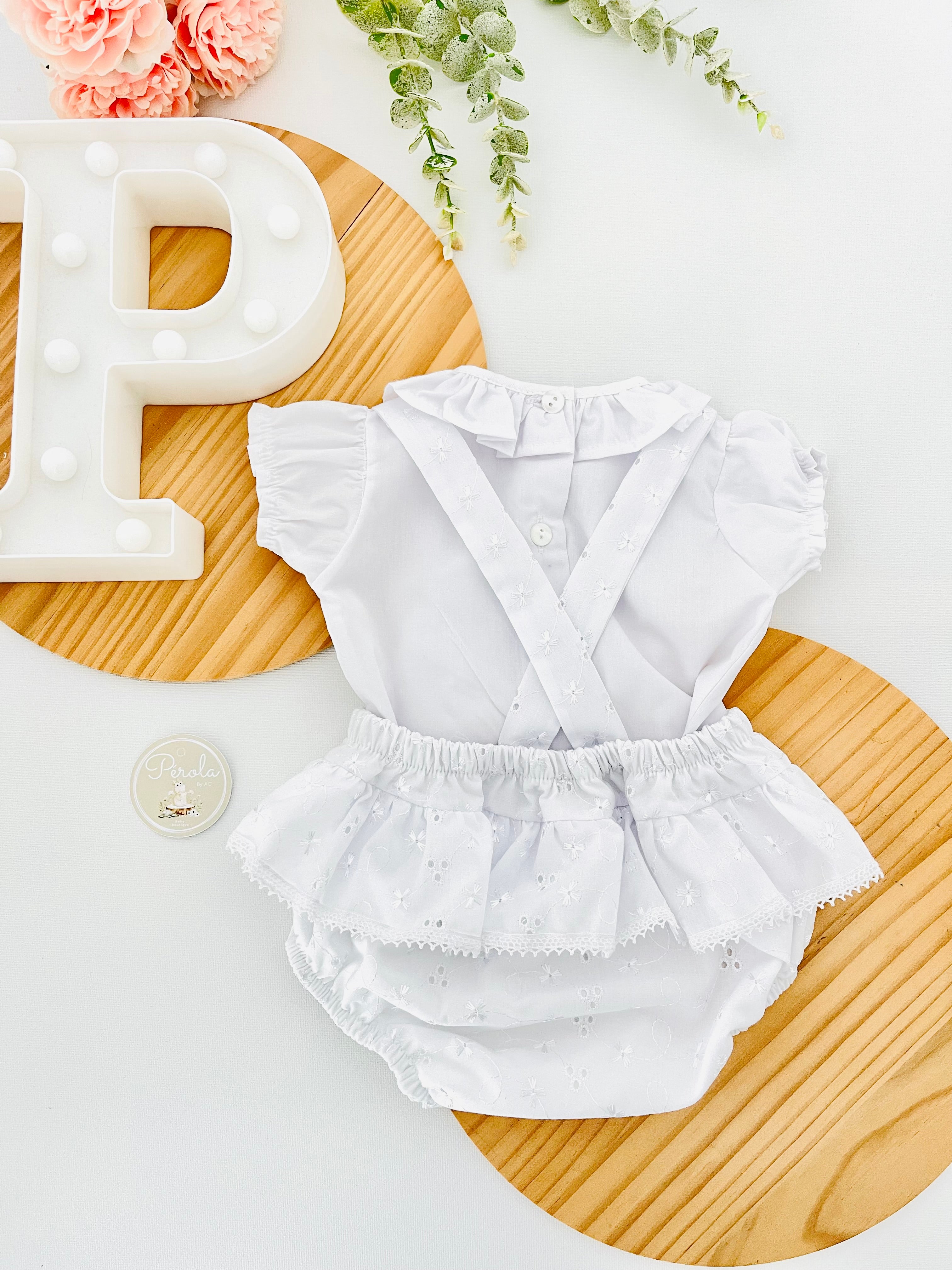Conjunto bordado branco : Fofo e blusa