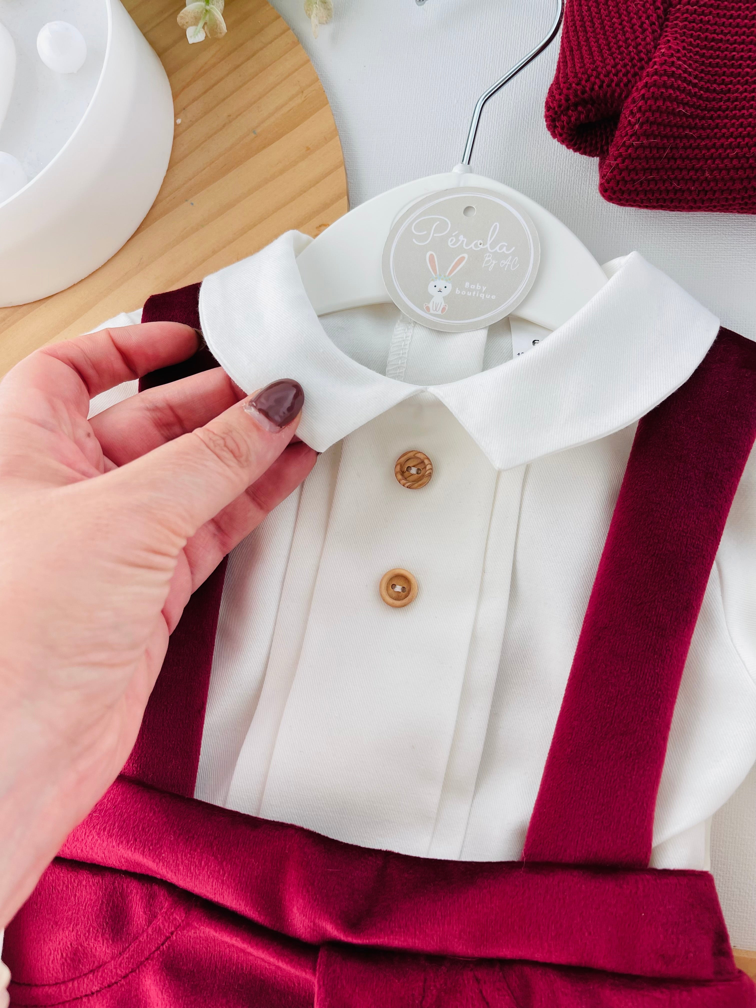 Conjunto premium em veludo: Calções com alças e camisa