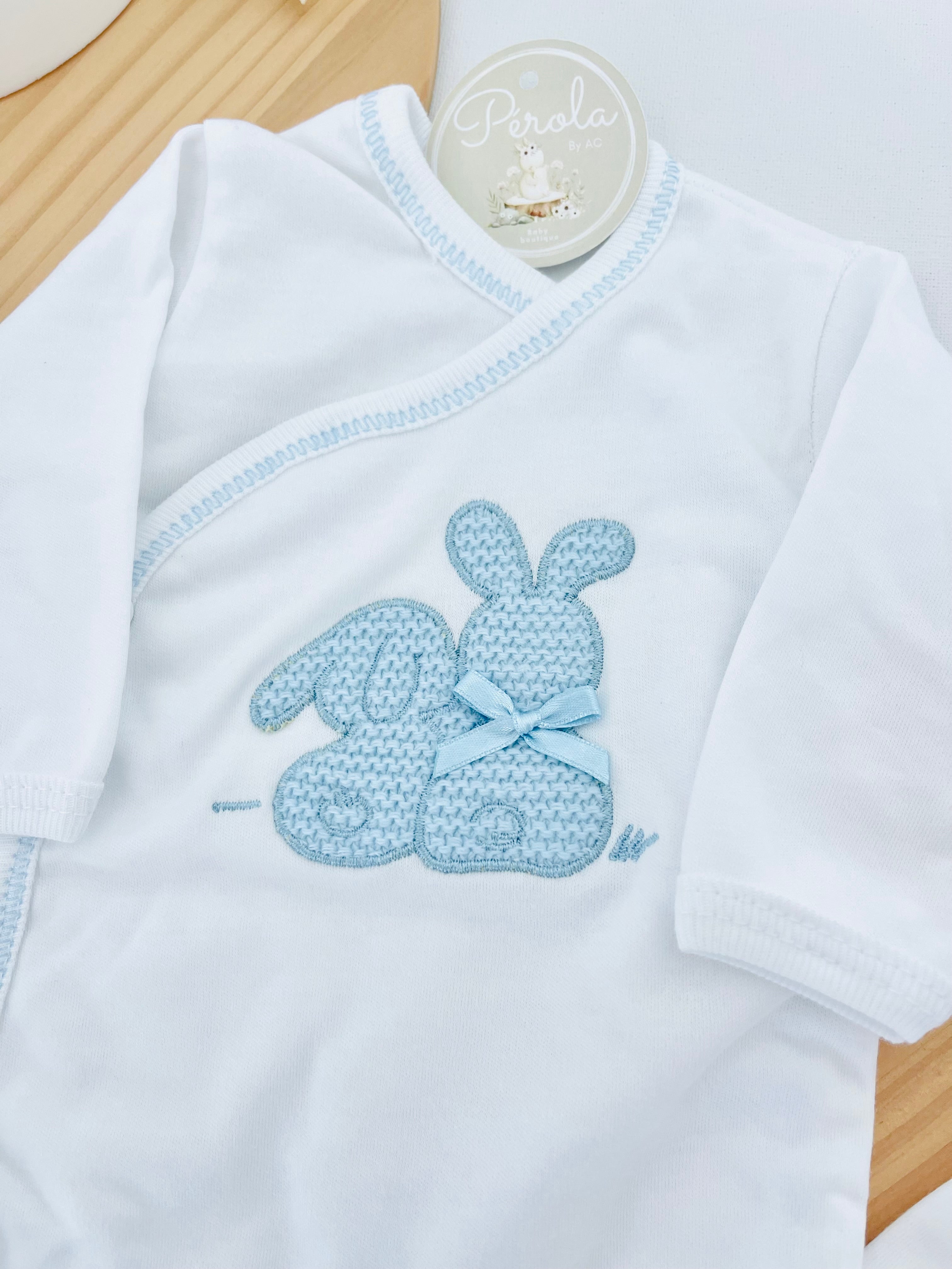 Conjunto interiores tema coelhinhos: Body e calças