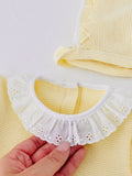 Conjunto rendinha amarelo: camisola, calças e touca