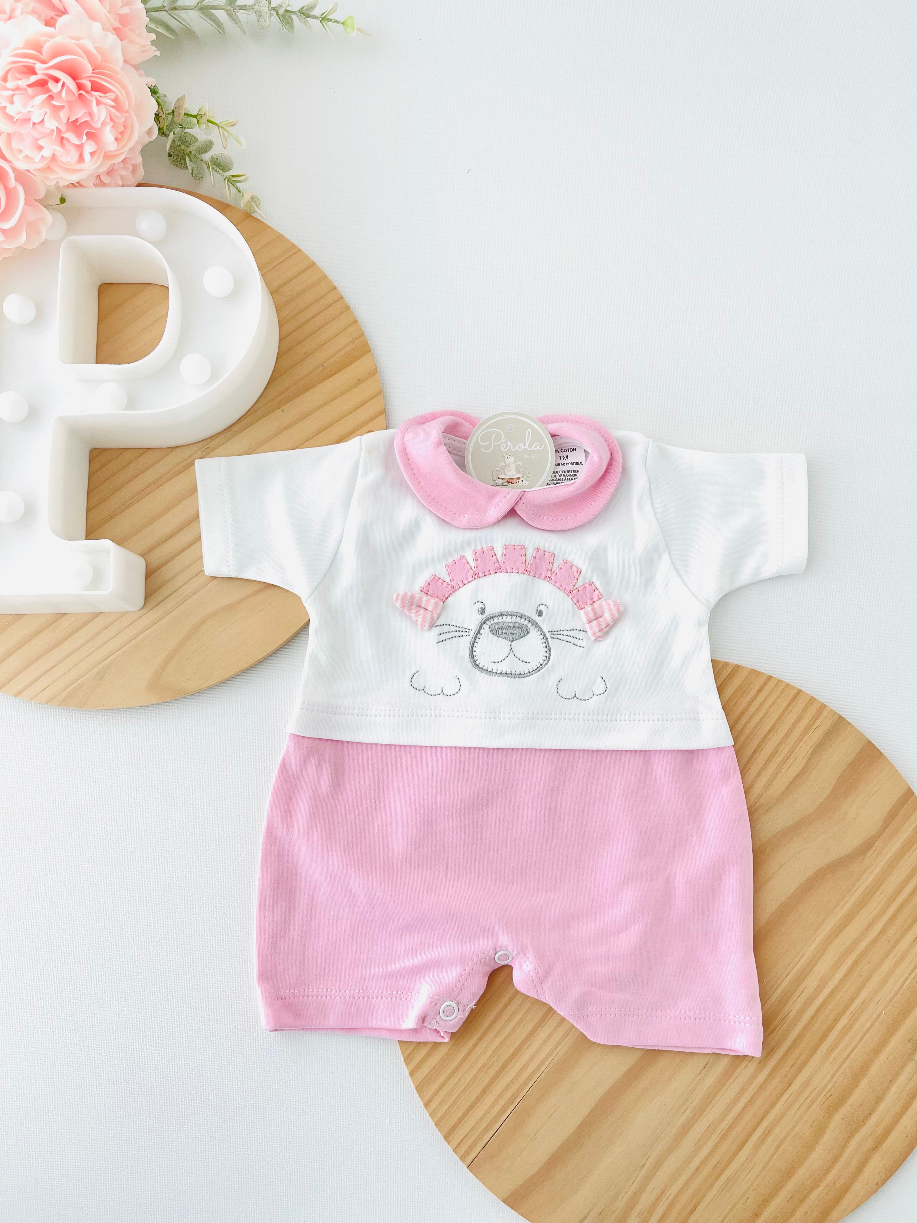 Macacão manga curta ursinho