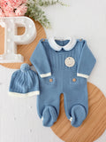 Saída de maternidade azul cobalto: jardineiras, camisola e gorro malha quentinha