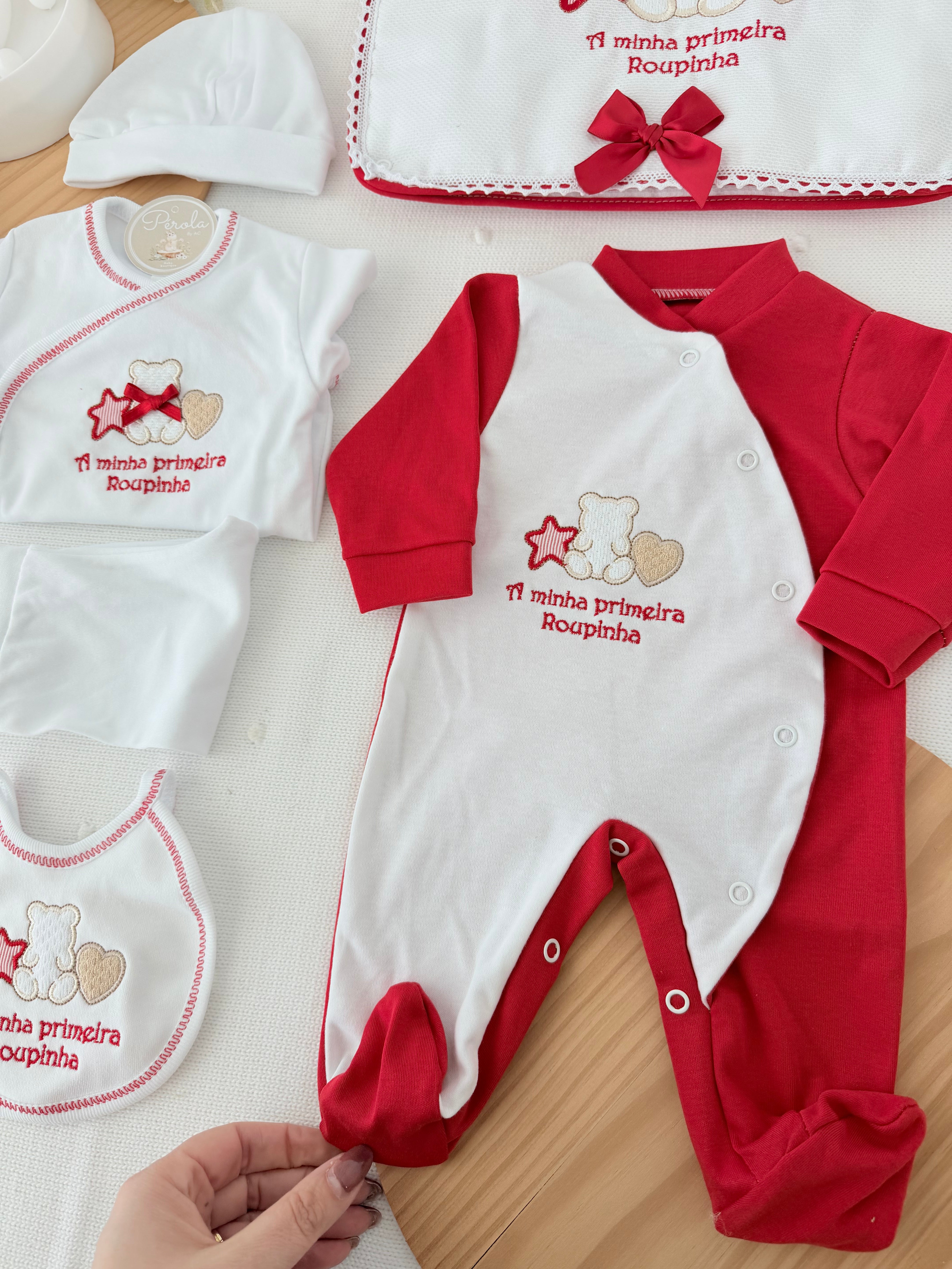 Conjunto primeira roupinha em vermelho - 6 peças