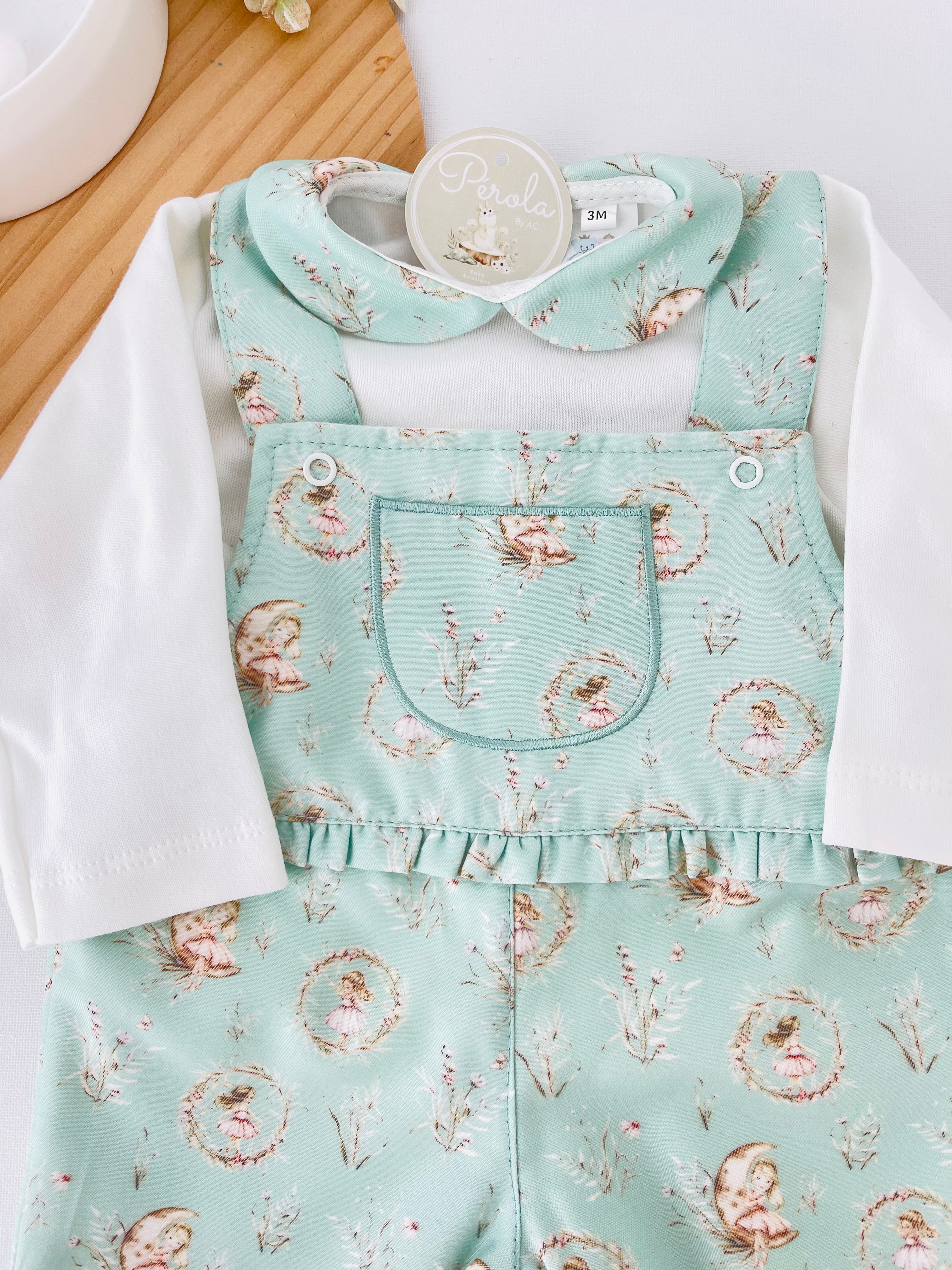 Conjunto fadas verde : jardineiras e camisola com carda