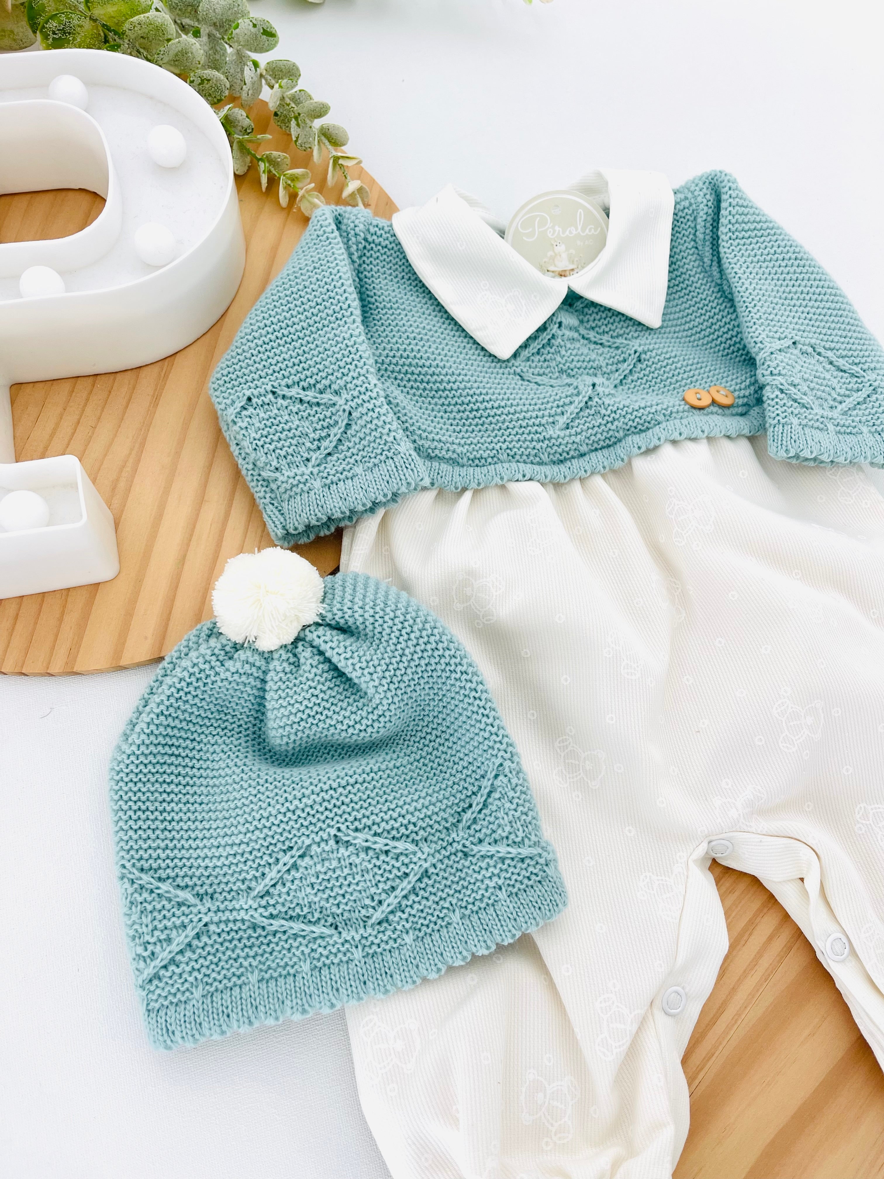 Conjunto quentinho: macacão e gorro