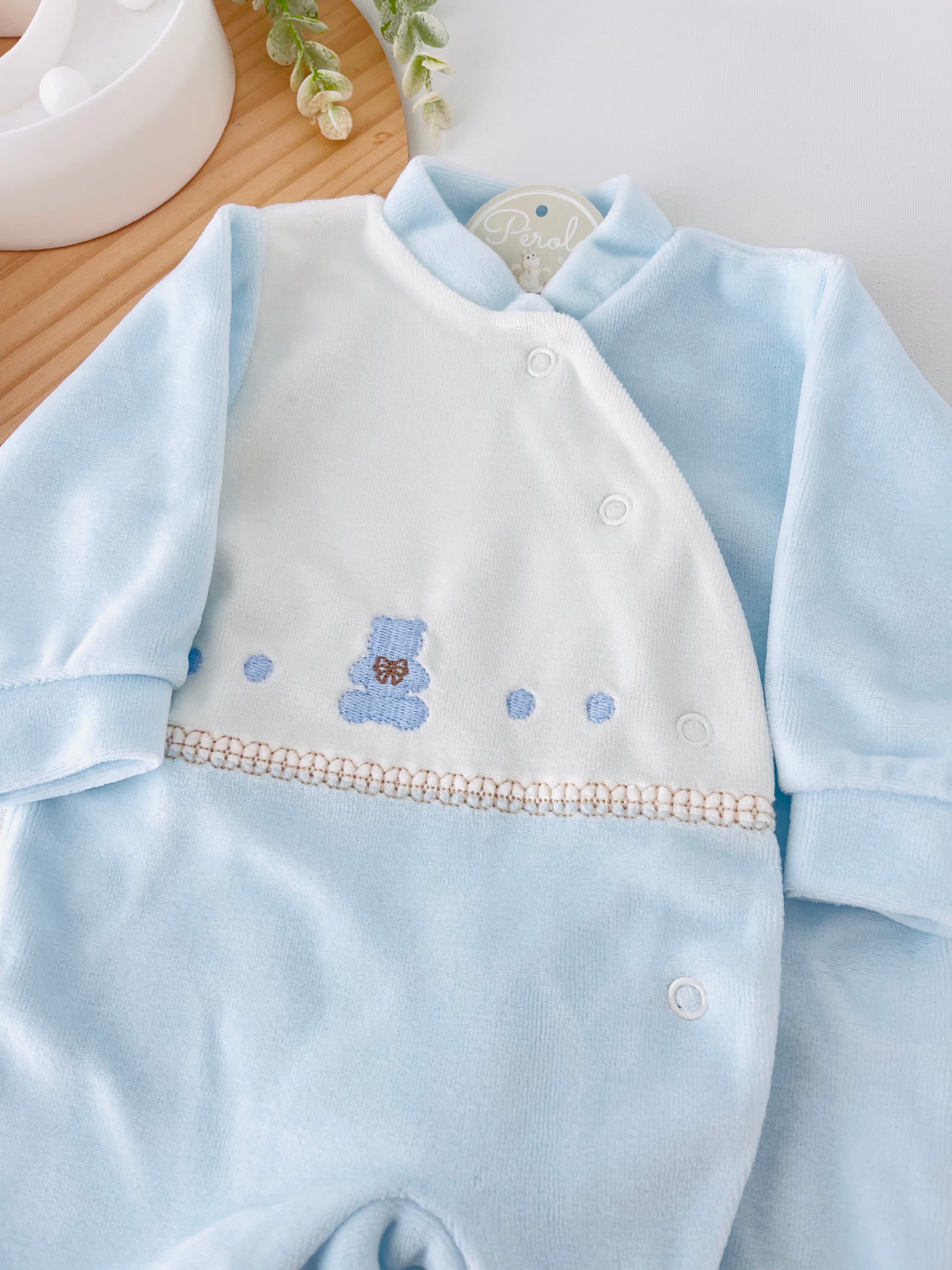 Babygrow azul em veludo para menino