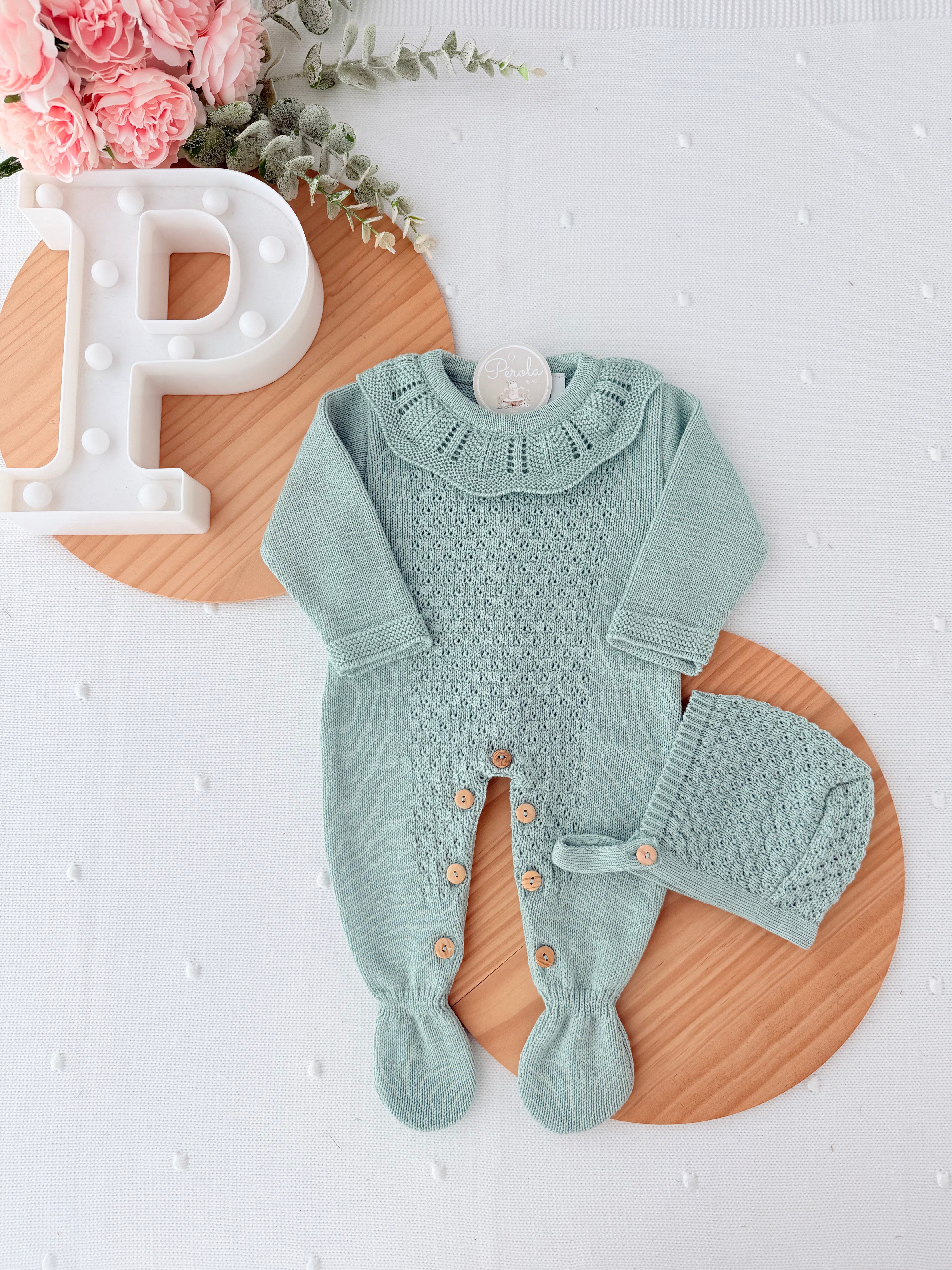 Conjunto Baby love: Babygrow e touca recém nascido