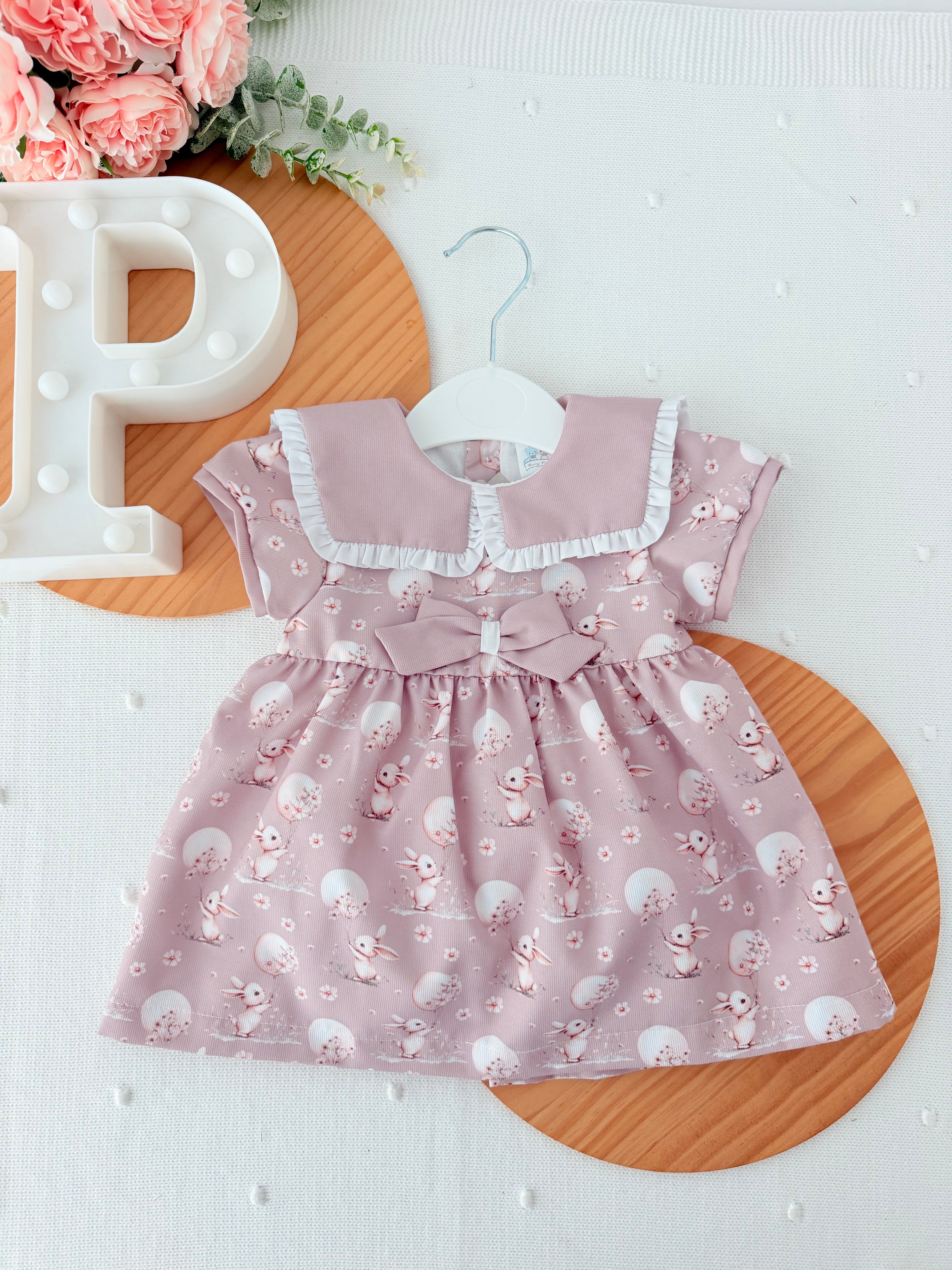 Vestido e tapa fraldas coelhinhos