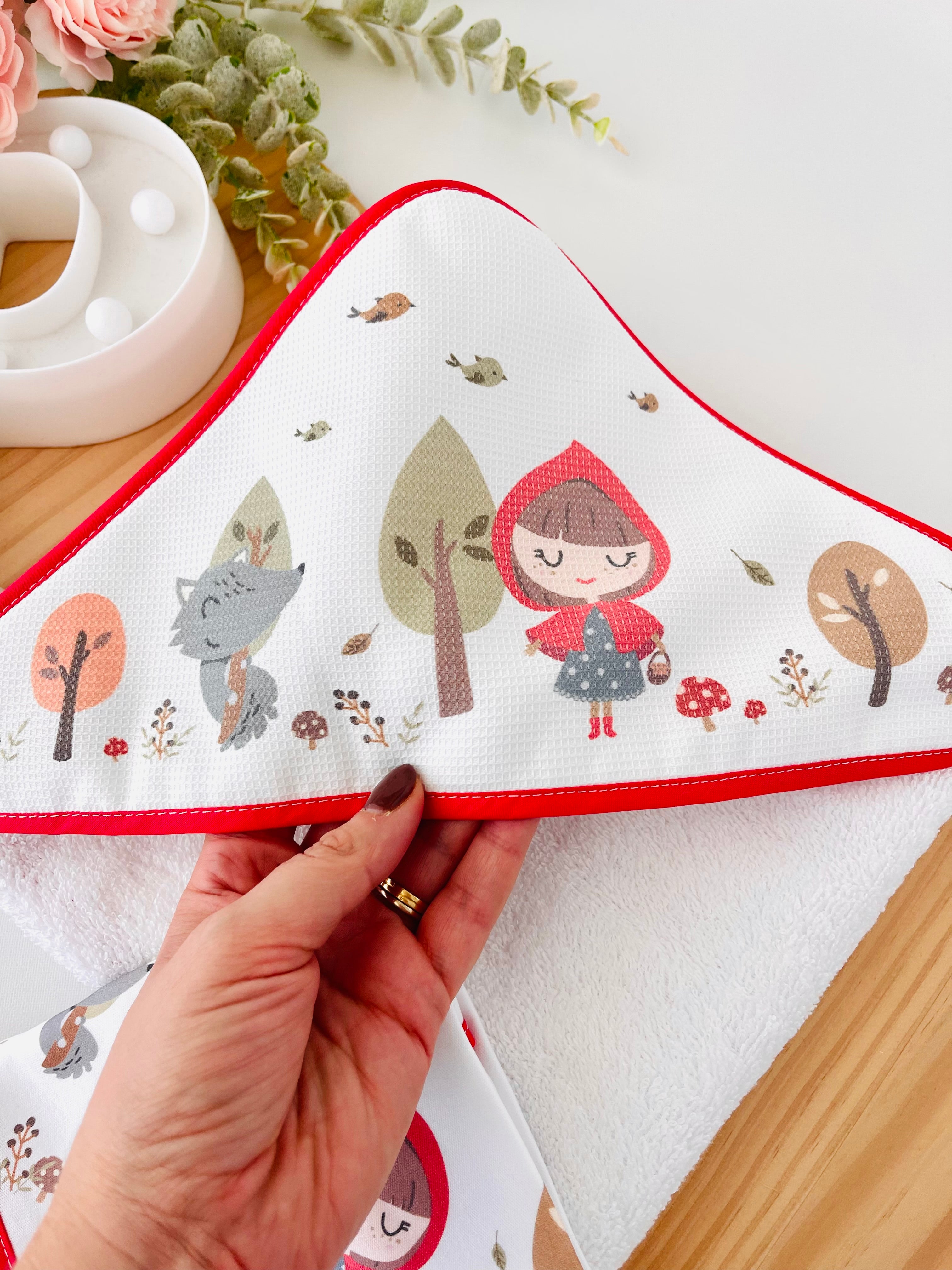 Pack capuchinho vermelho: toalha e fralda