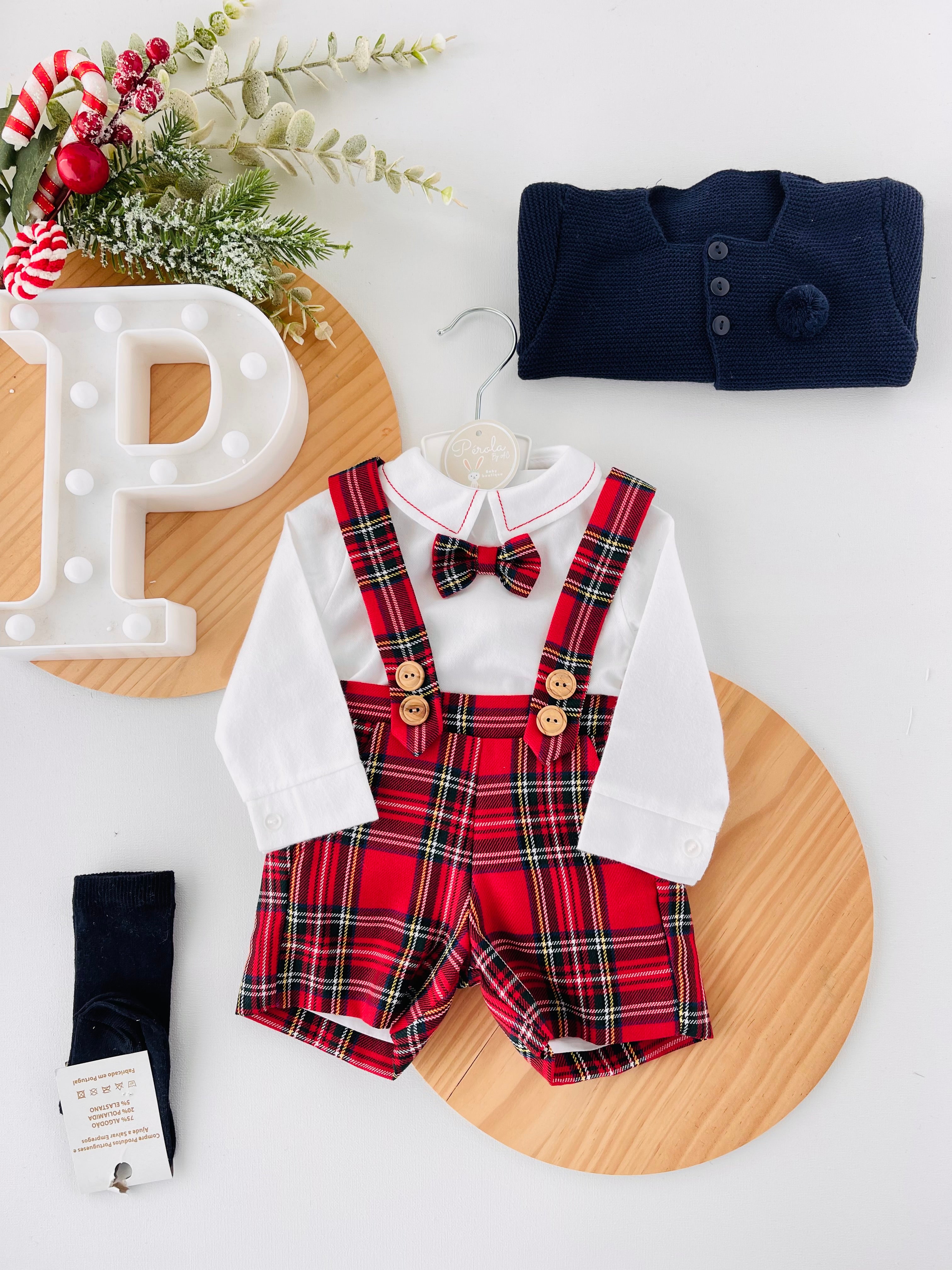 Conjunto xadrez vermelho menino Natal: calções, camisa em flanela e laço xadrez