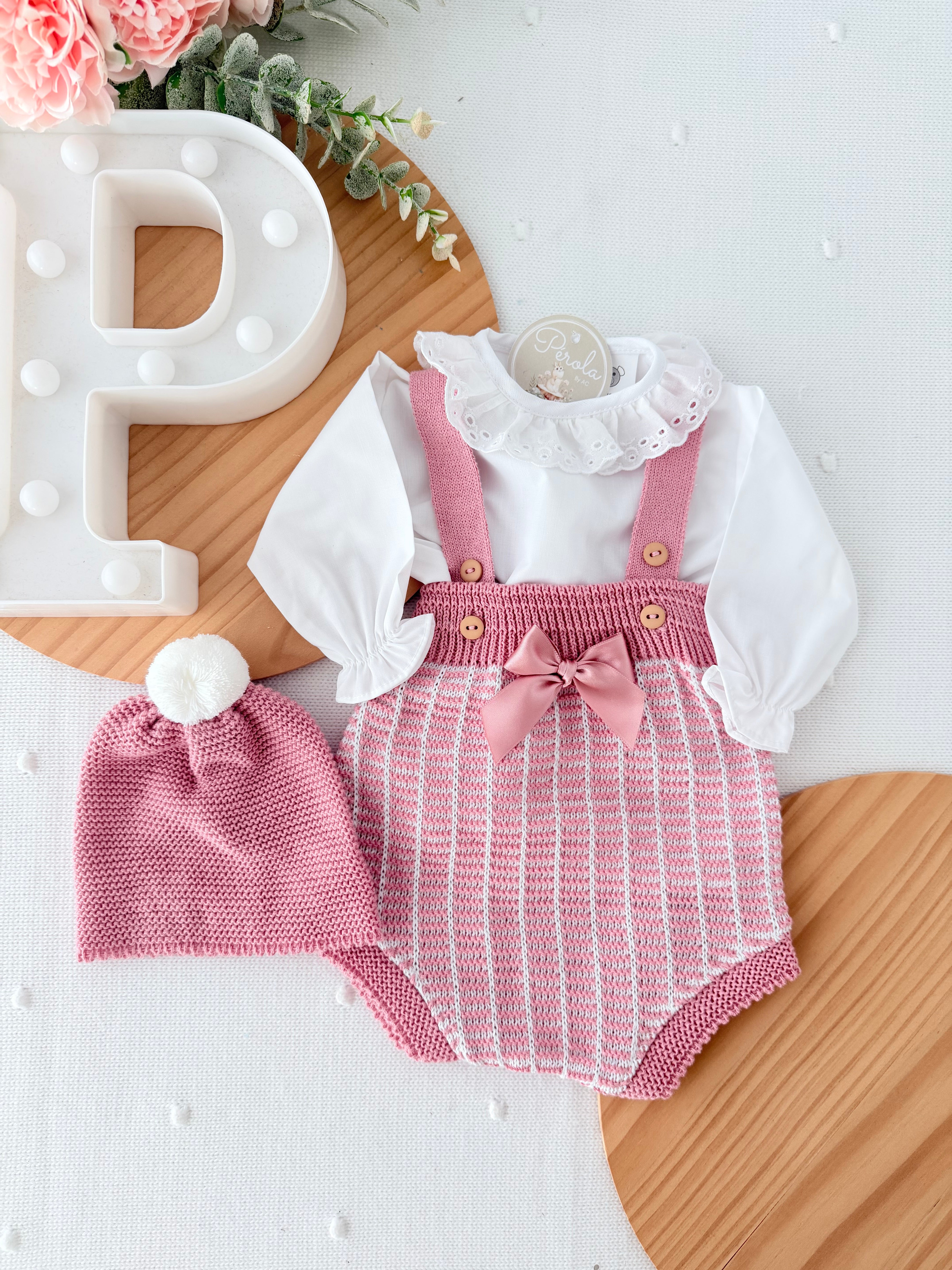 Conjunto doce rosa: Fofo, blusa e gorro