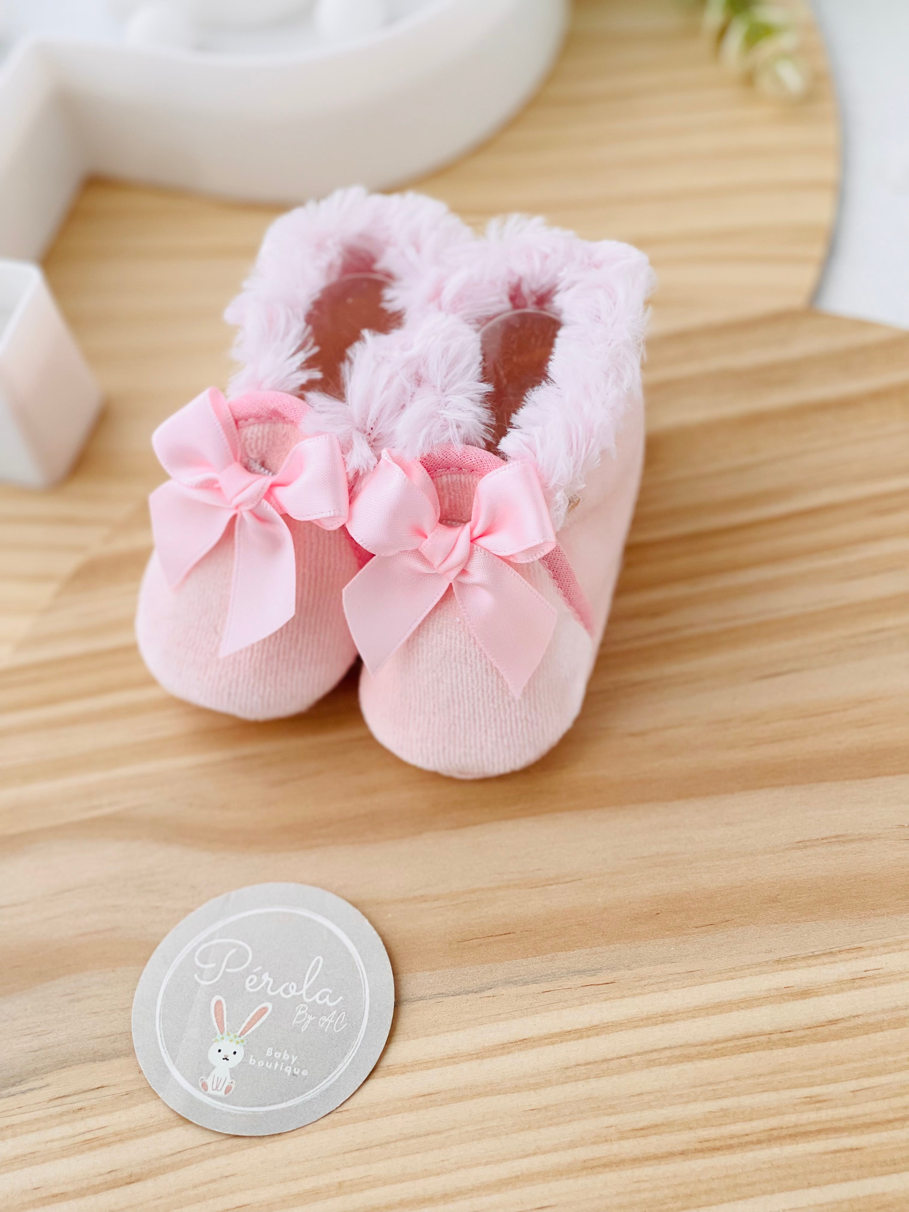 Botinhas efeito veludo com pêlo