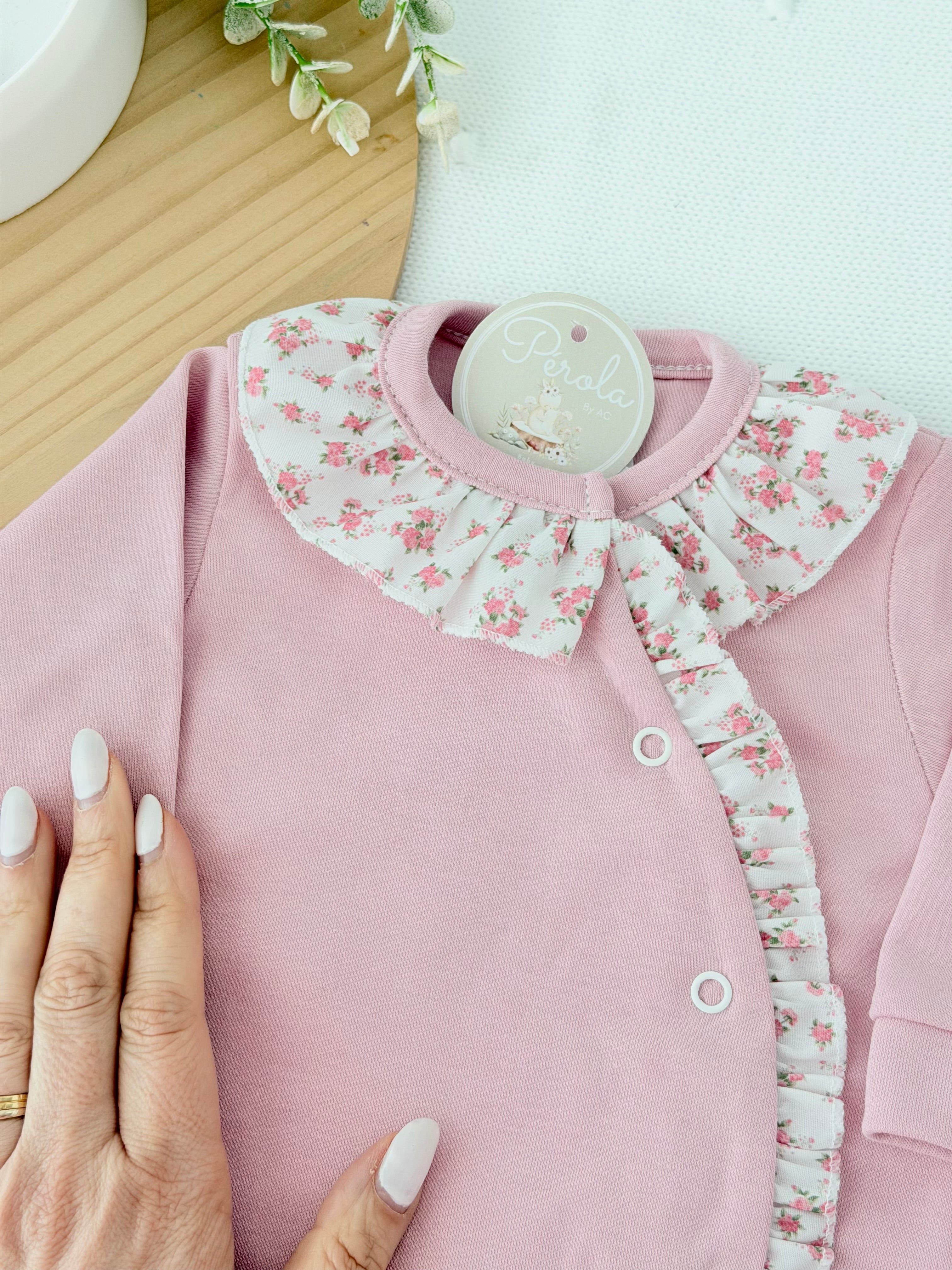 Babygrow Rosa velho tema flores em algodão