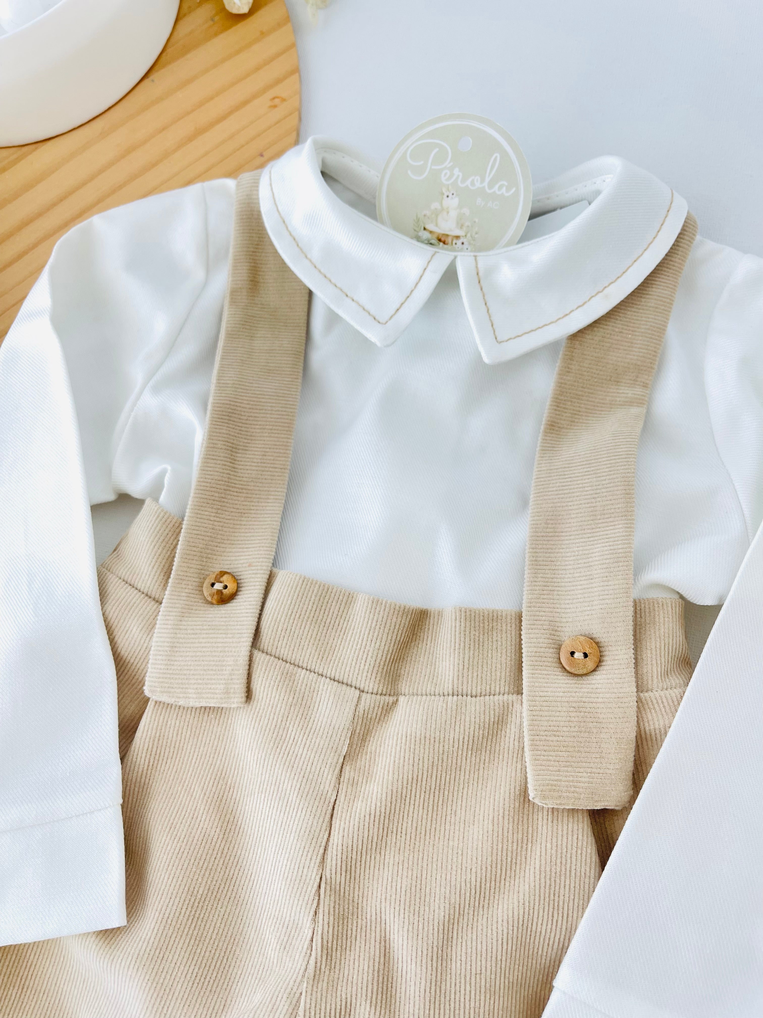 Conjunto menino bege: Calções bombazine e camisa- Outono/Inverno