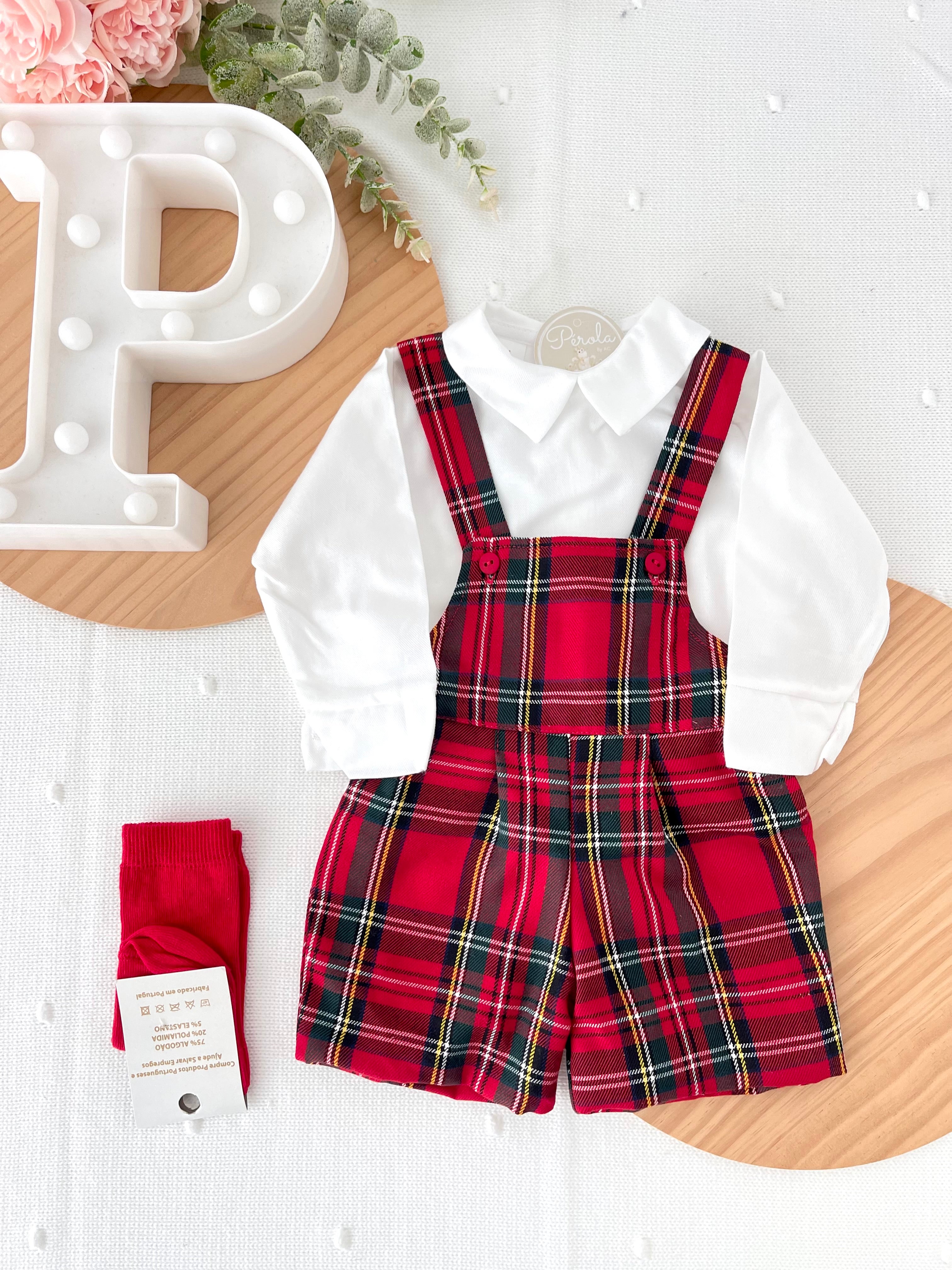 Conjunto Menino Tartan Vermelho e Preto - Jardineiras Calções e Camisa