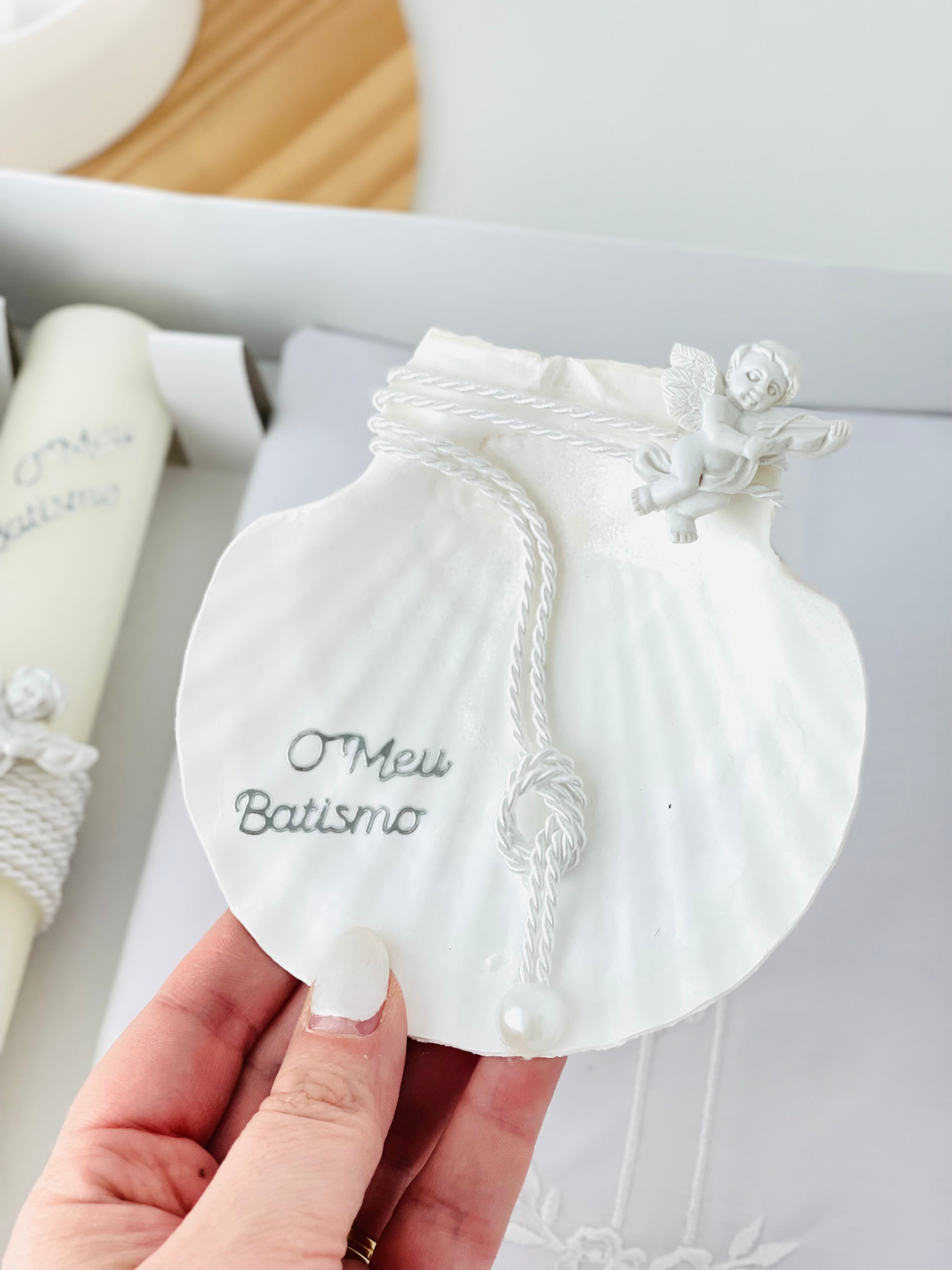 Conjunto para Batizado: vela, toalha e concha Batizado Pomba
