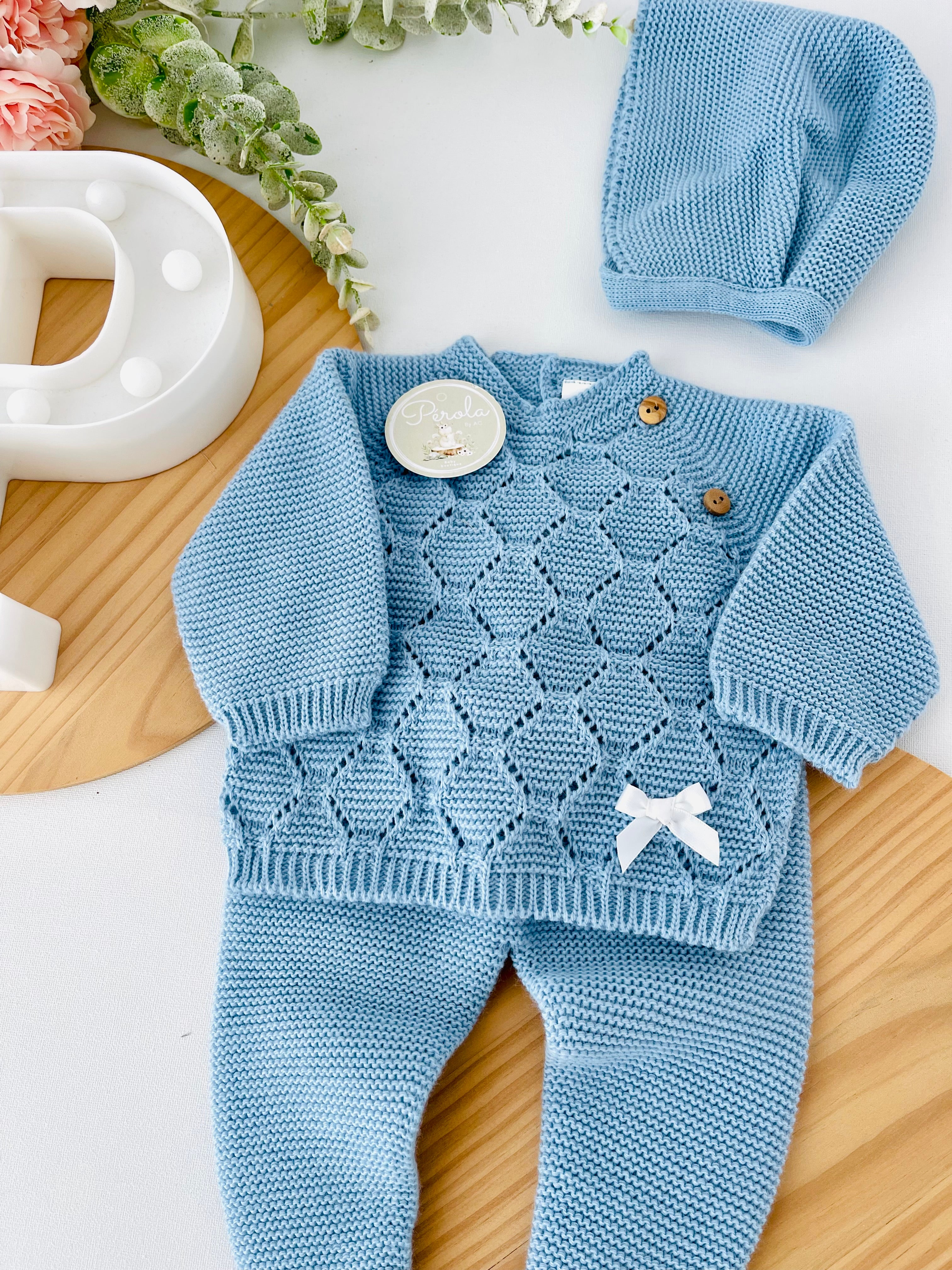 Conjunto malha colmeia para recém nascidos camisola, calças e touca - Outono/Inverno