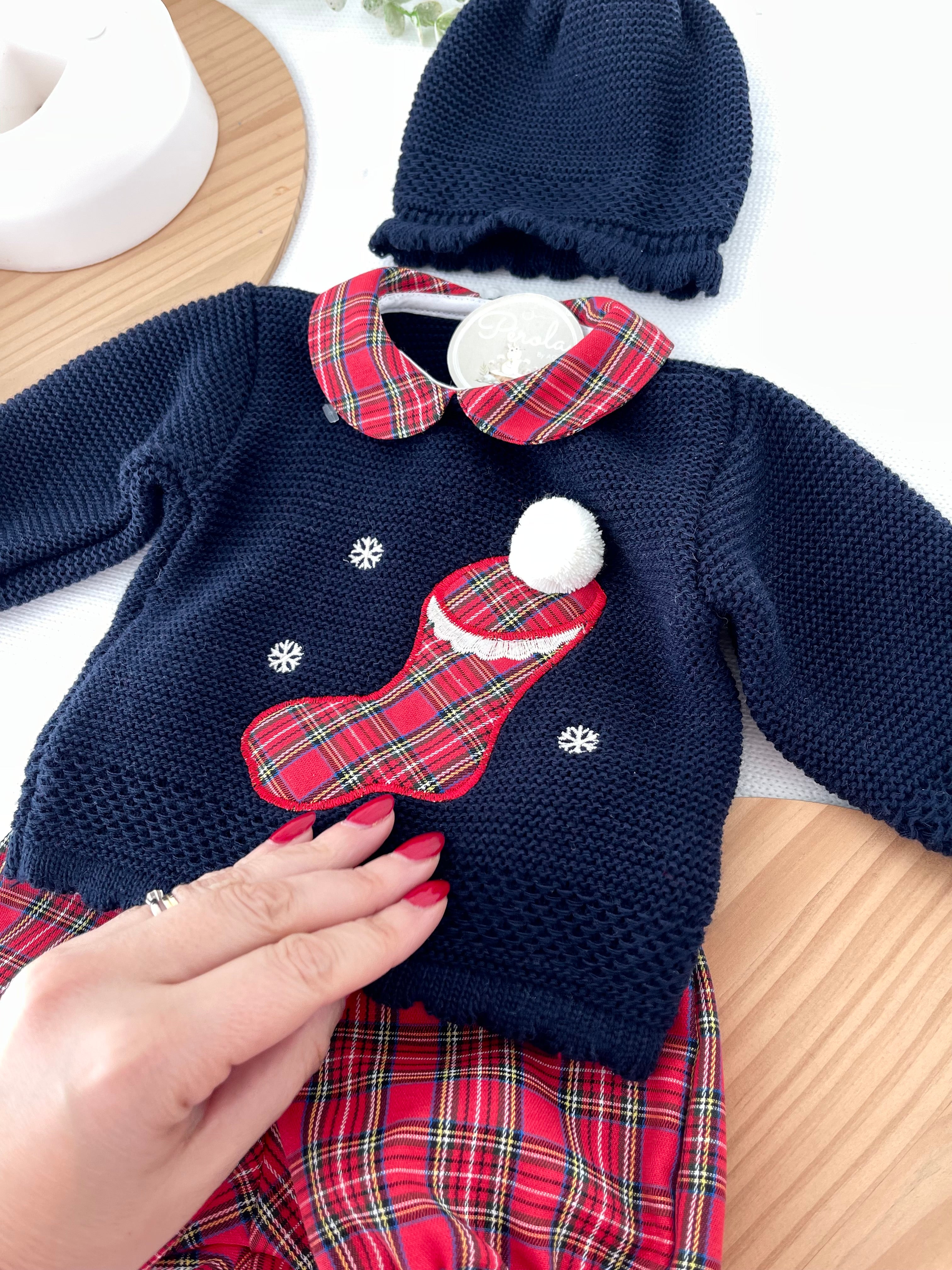 Conjunto Natal: camisola, calções e gorro pompom