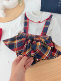 Conjunto encanto em xadrez: fofo e blusa
