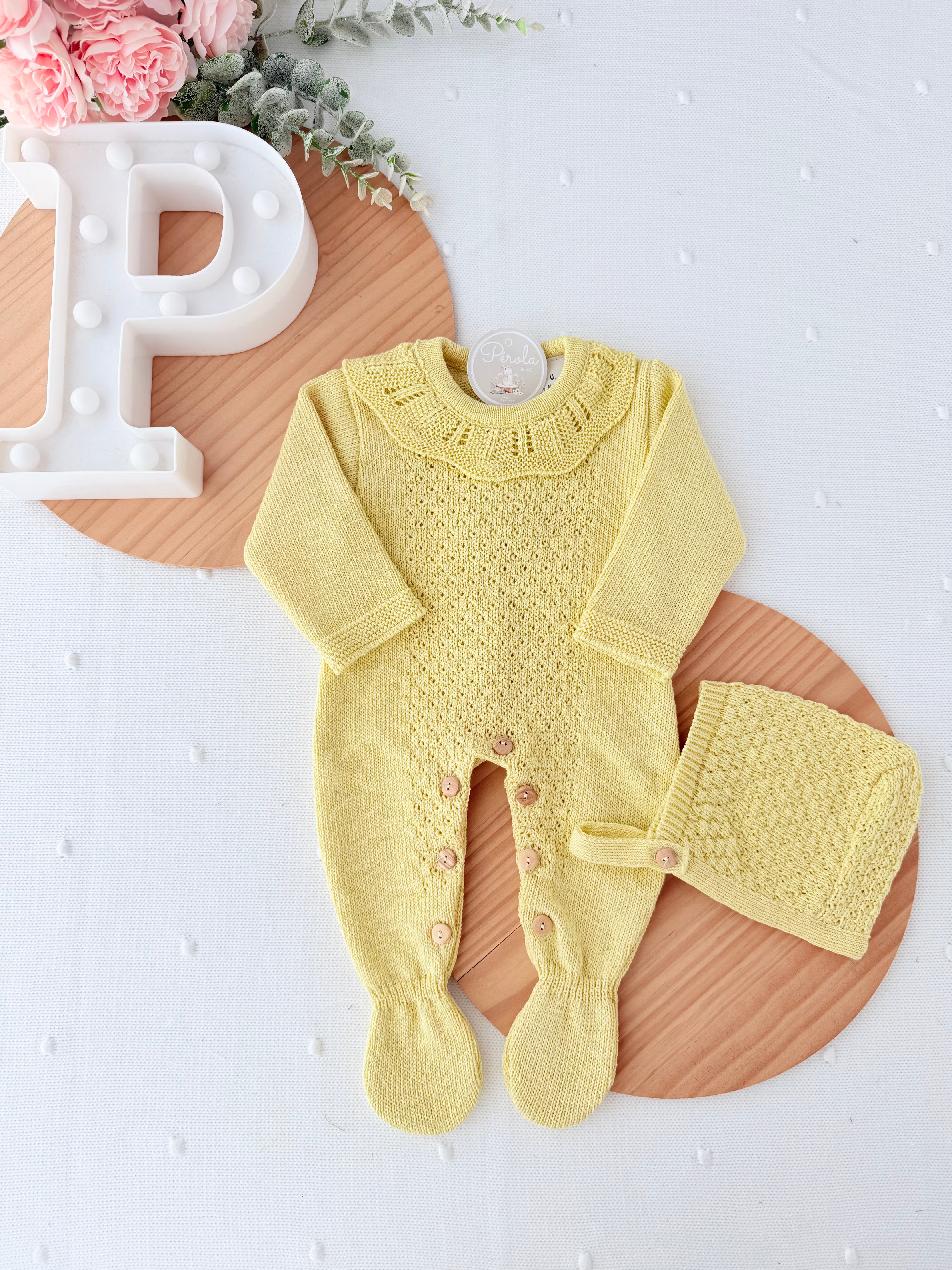 Conjunto Baby love: Babygrow e touca recém nascido
