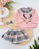 Conjunto Renas rosa : gancho, camisola e saia/tapa fraldas