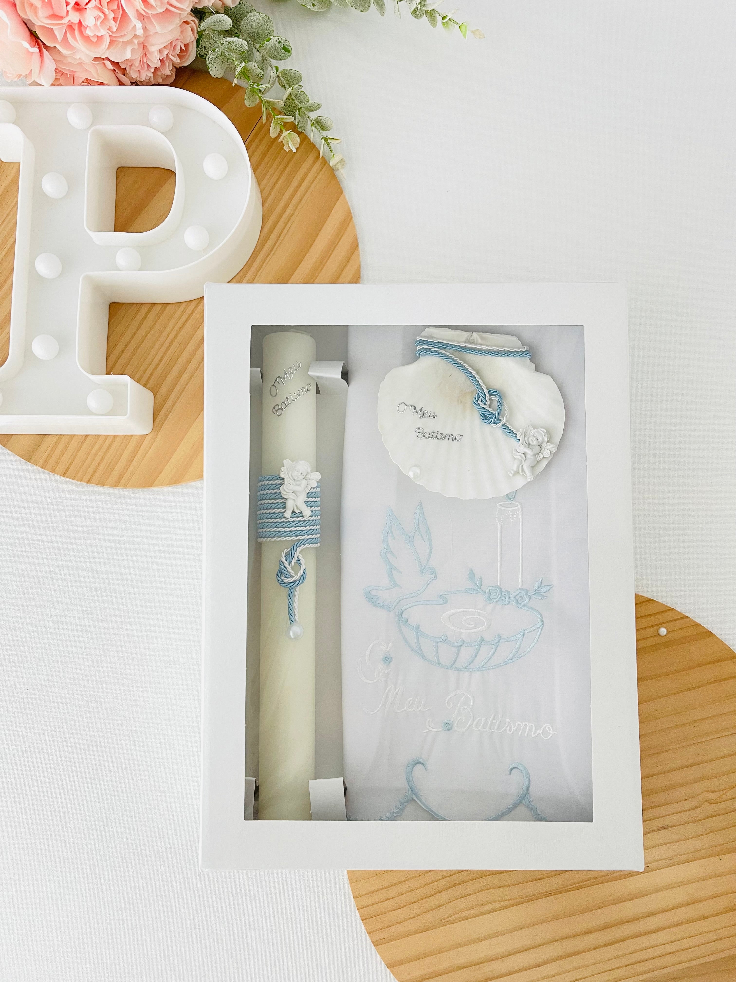Conjunto para Batizado: vela, toalha e concha Batizado Pomba
