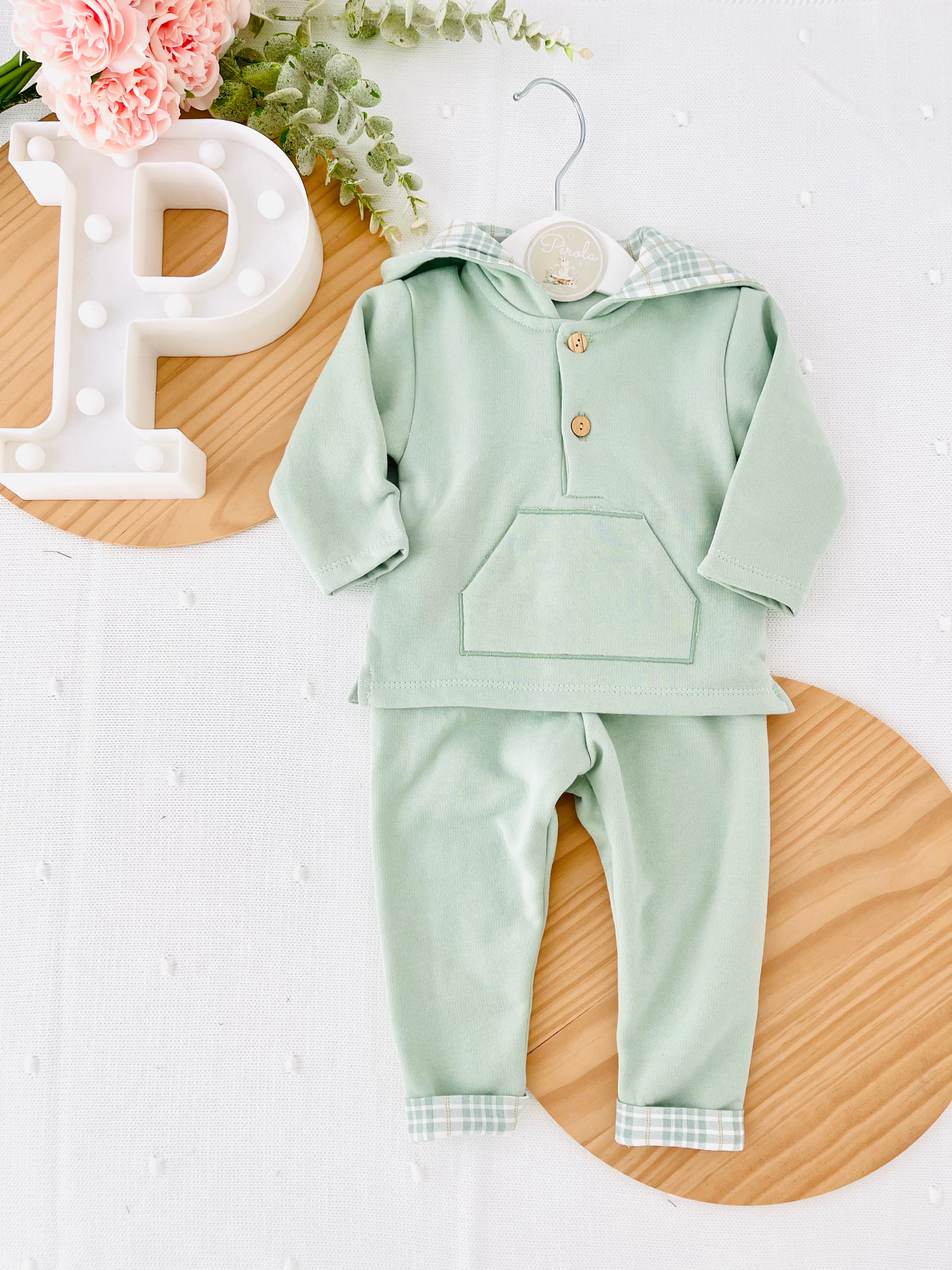 Conjunto Bebé verde com Capuz - Camisola e Calças Cardadas (3-36m)