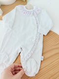 Babygrow Branco tema flores em algodão
