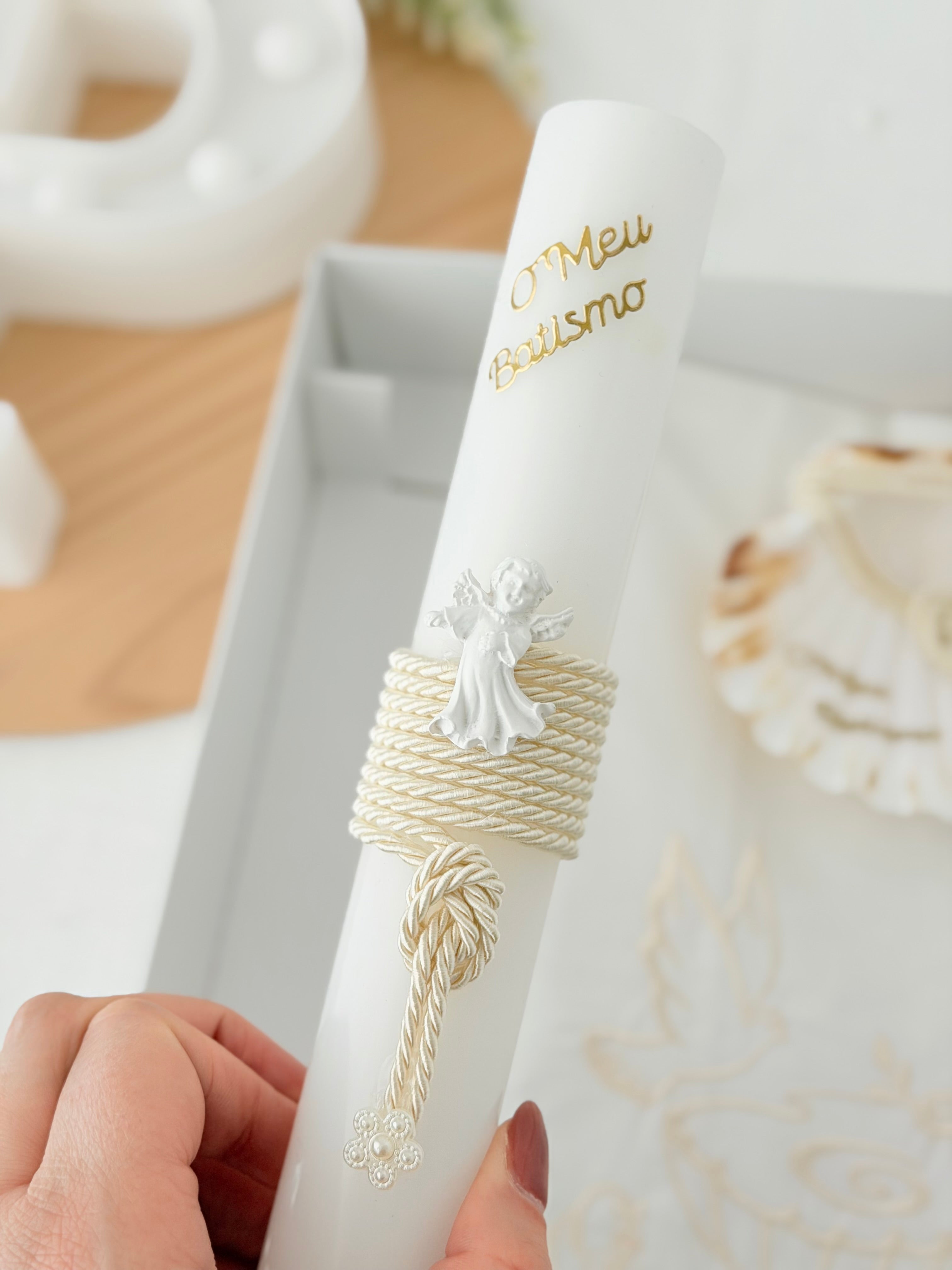 Conjunto para Batizado: vela, toalha e concha Batizado Pomba