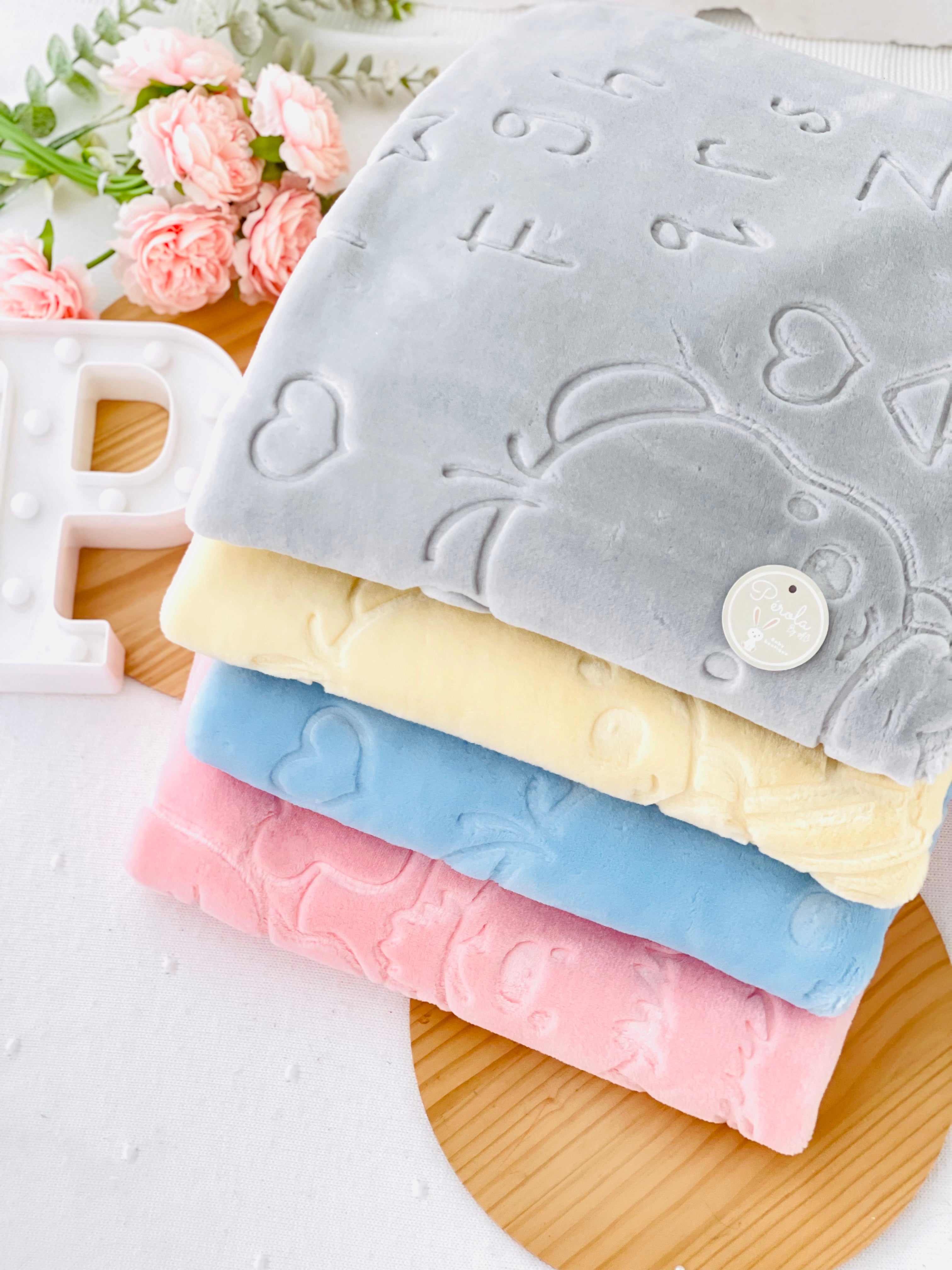 Cobertores para berços “next to me” e Alcofas