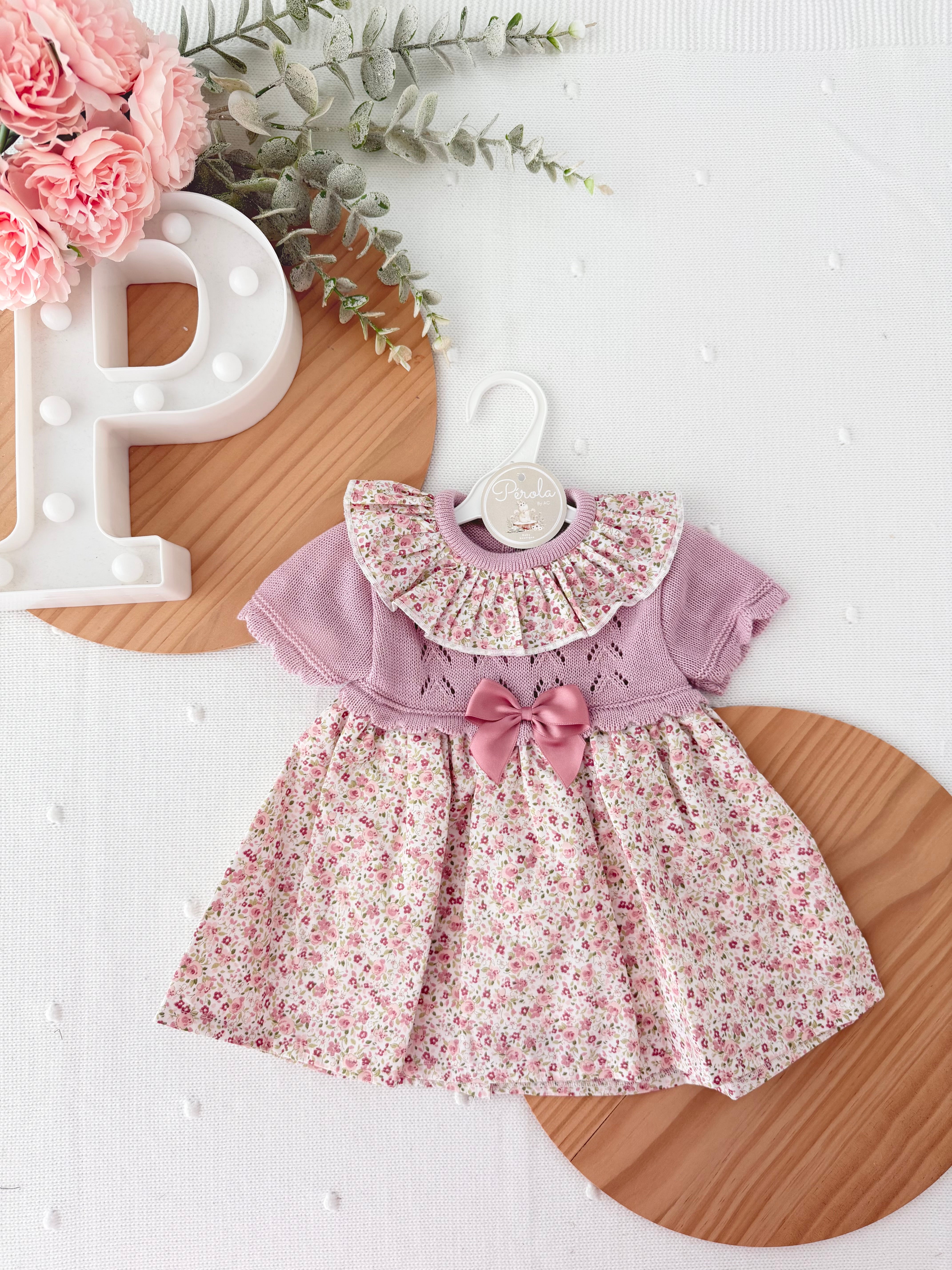 Vestido tema flores e laço 3-12M