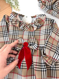 Conjunto Menina estilo Burberry - Vestido e Bóina