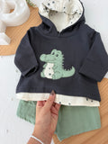 Conjunto dinossauro menino: camisola com capuz e calções