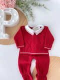 Saída de maternidade em vermelho: camisola com gola de camisa e calças